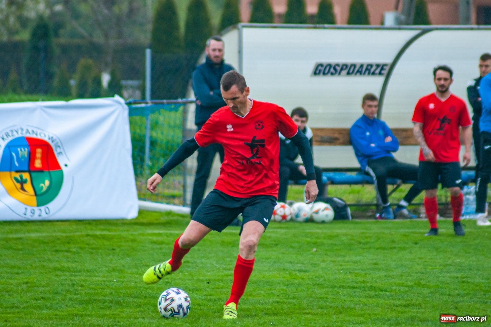 Zdjęcie w galerii na portalu naszraciborz.pl: Tworków pokonany, fotel lidera zachowany [FOTO] wiadomości z regionu