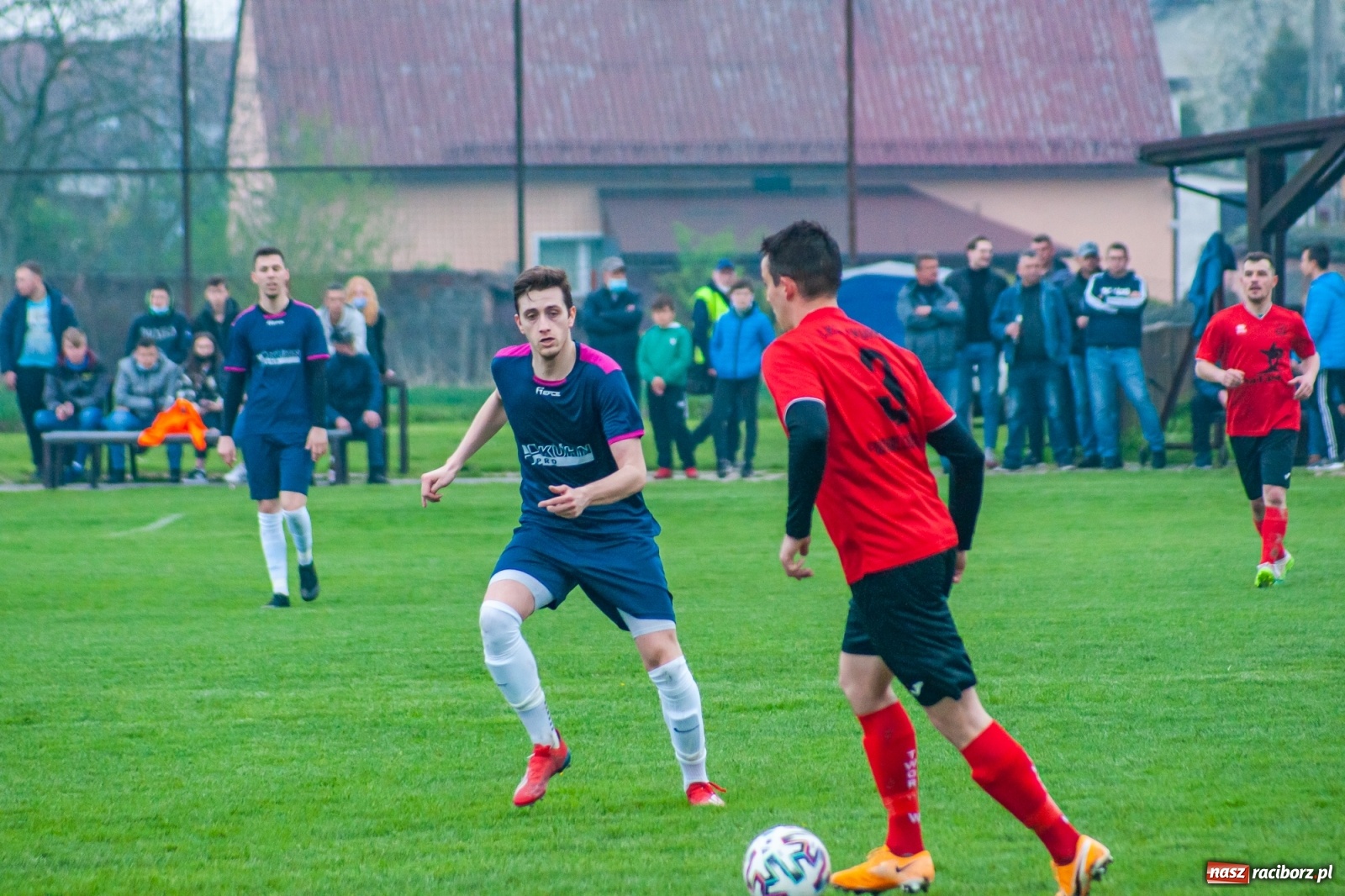 Zdjęcie w galerii na portalu naszraciborz.pl: Tworków pokonany, fotel lidera zachowany [FOTO] wiadomości z regionu