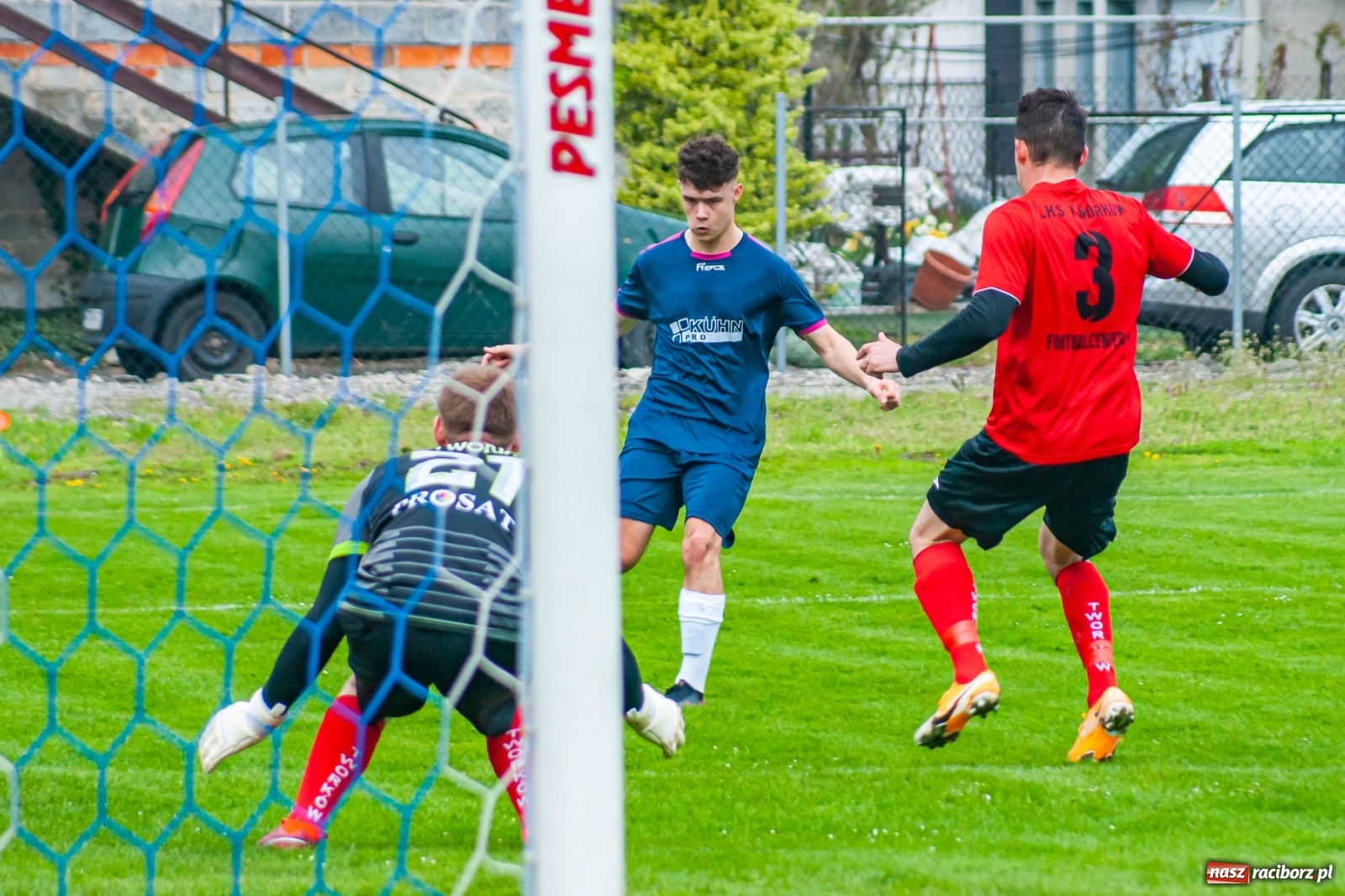 Zdjęcie w galerii na portalu naszraciborz.pl: Tworków pokonany, fotel lidera zachowany [FOTO] wiadomości z regionu