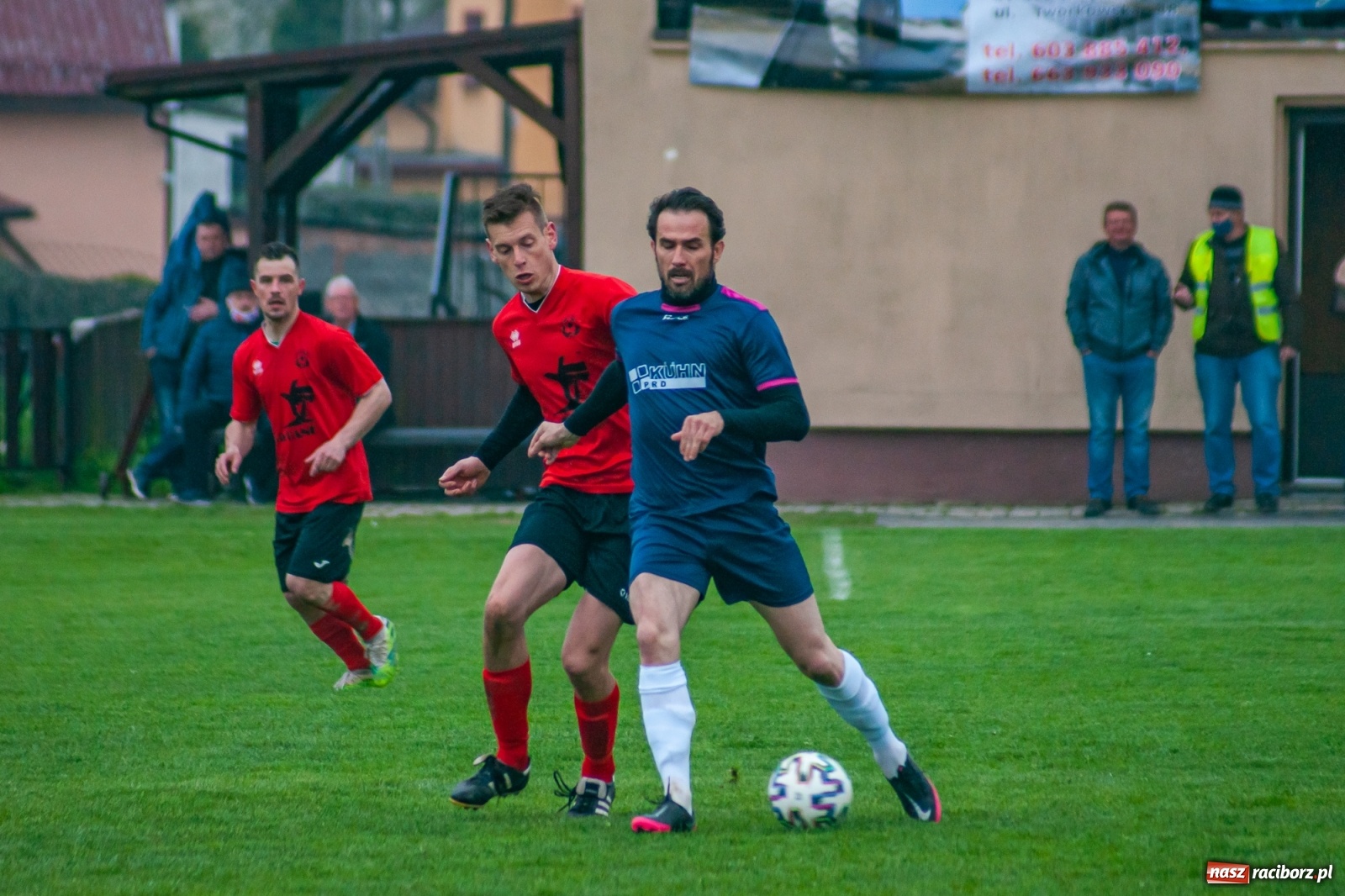 Zdjęcie w galerii na portalu naszraciborz.pl: Tworków pokonany, fotel lidera zachowany [FOTO] wiadomości z regionu