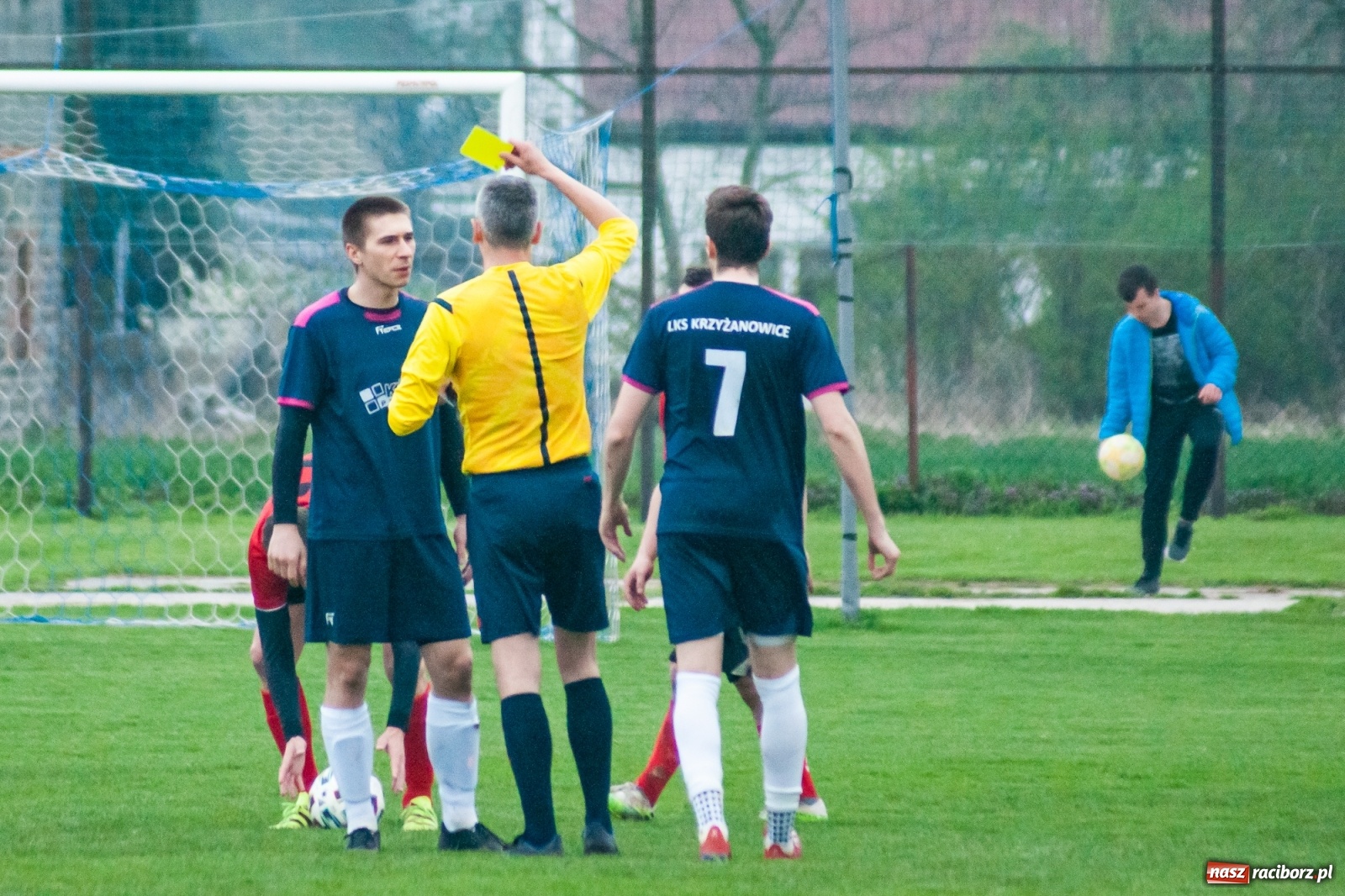 Zdjęcie w galerii na portalu naszraciborz.pl: Tworków pokonany, fotel lidera zachowany [FOTO] wiadomości z regionu