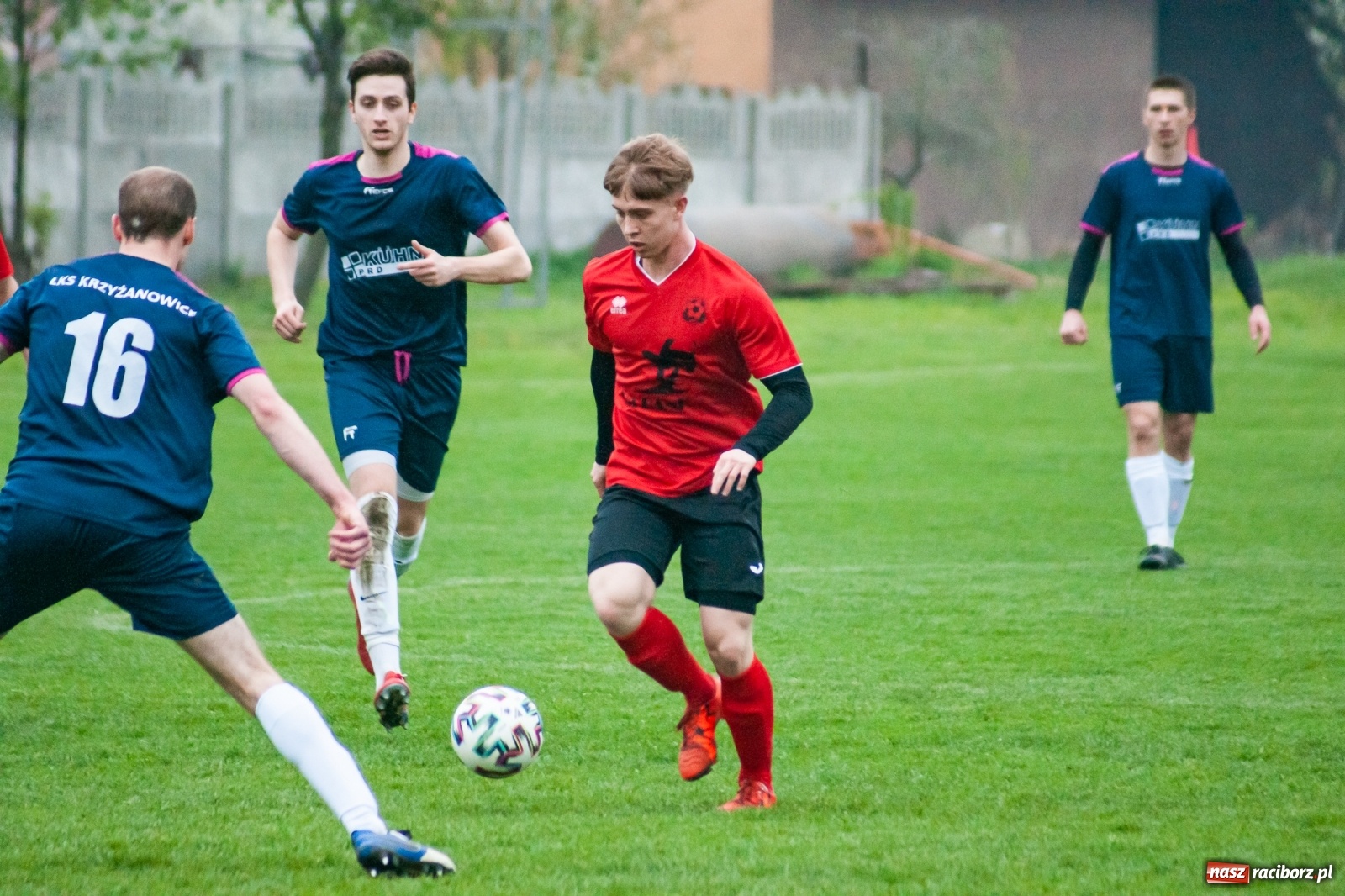 Zdjęcie w galerii na portalu naszraciborz.pl: Tworków pokonany, fotel lidera zachowany [FOTO] wiadomości z regionu