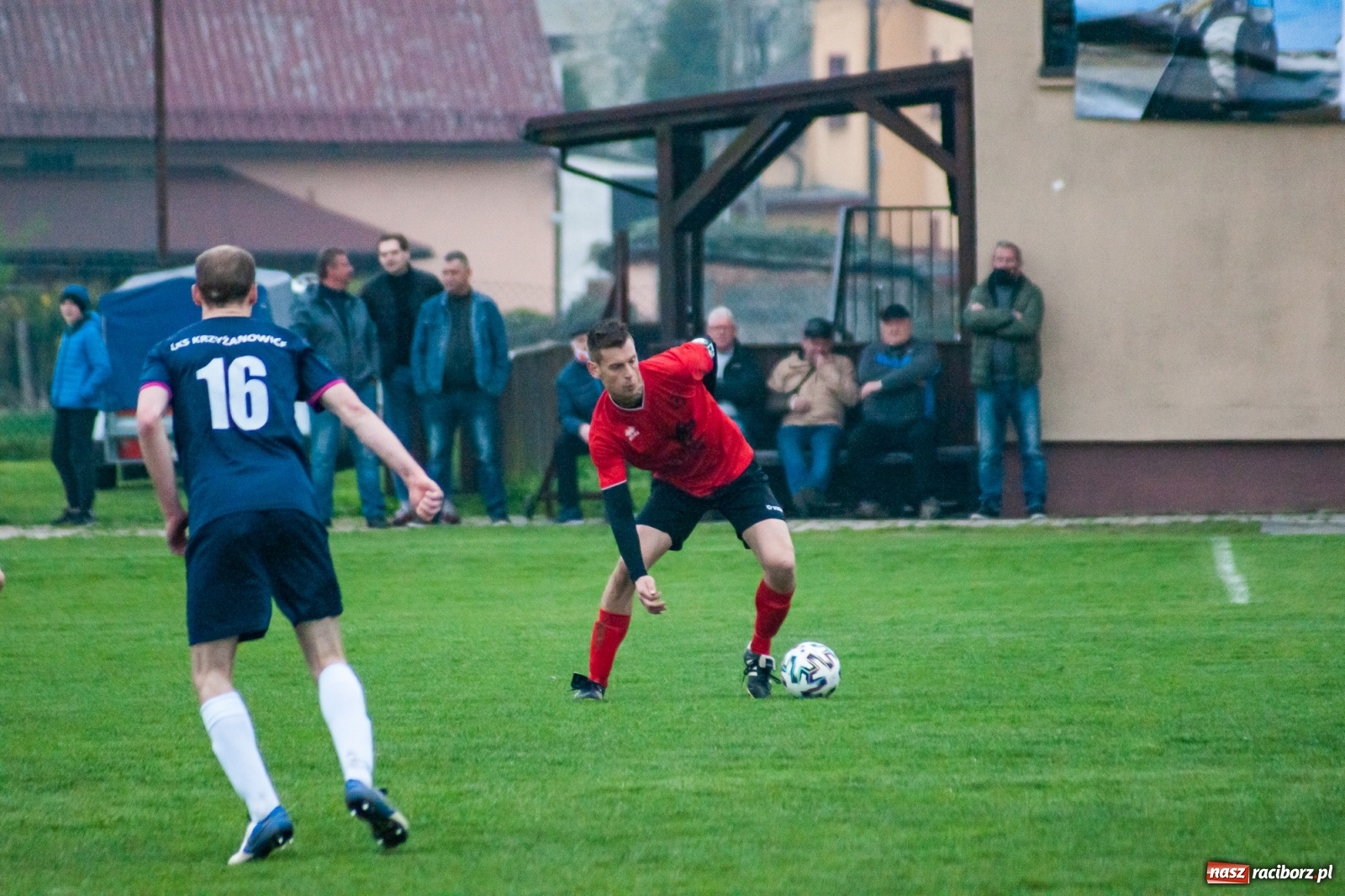 Zdjęcie w galerii na portalu naszraciborz.pl: Tworków pokonany, fotel lidera zachowany [FOTO] wiadomości z regionu