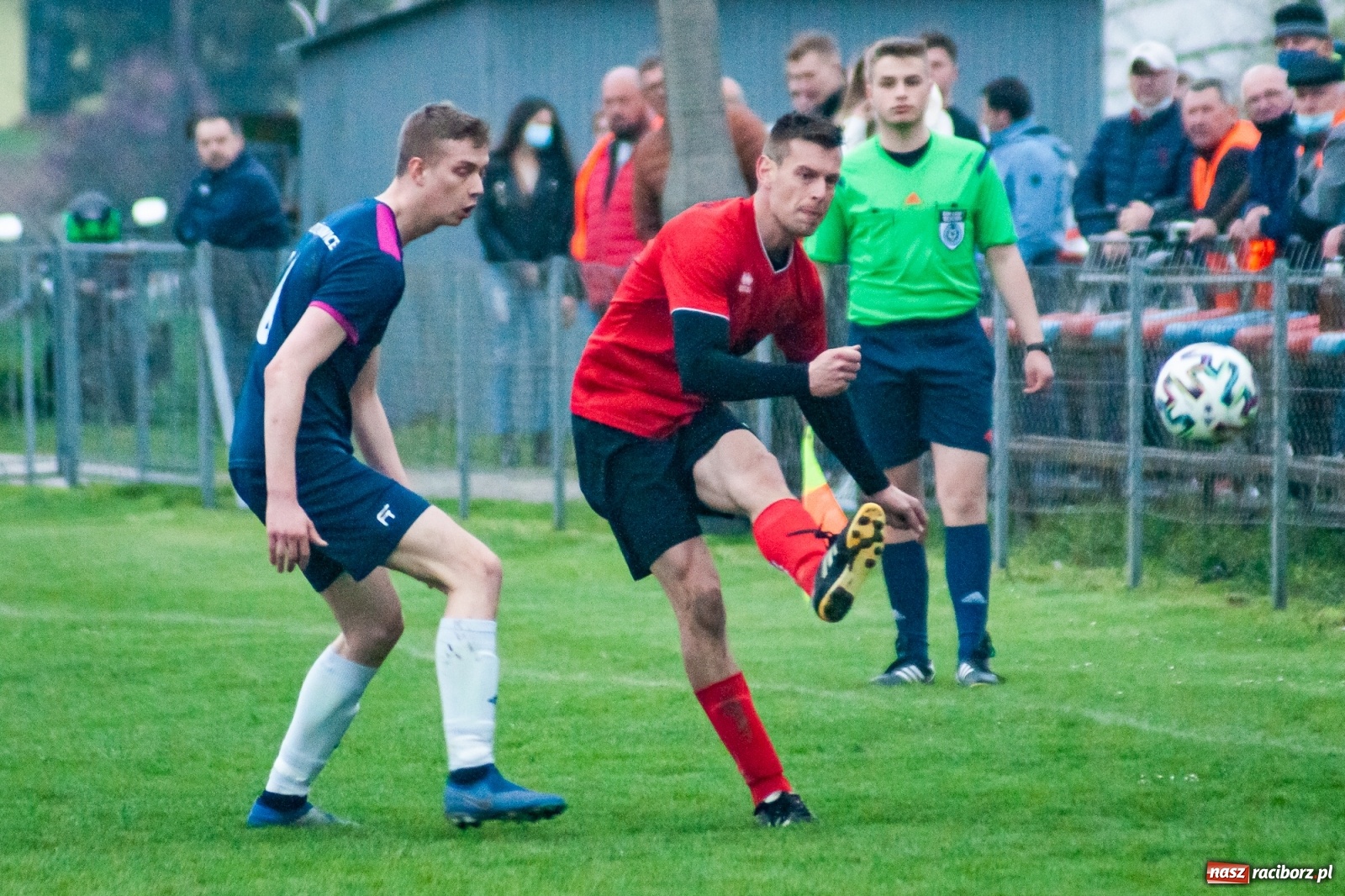 Zdjęcie w galerii na portalu naszraciborz.pl: Tworków pokonany, fotel lidera zachowany [FOTO] wiadomości z regionu