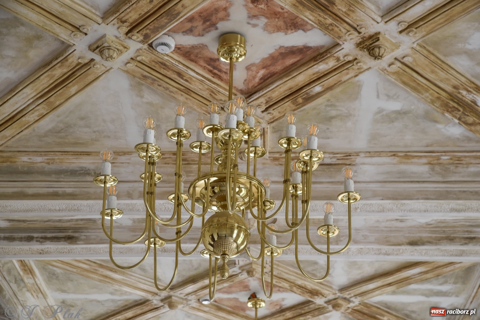 Zdjęcie w galerii na portalu naszraciborz.pl: Gmach sądu krajowego w Raciborzu. Zobaczcie odnowione wnętrza [FOTO] wiadomości z regionu