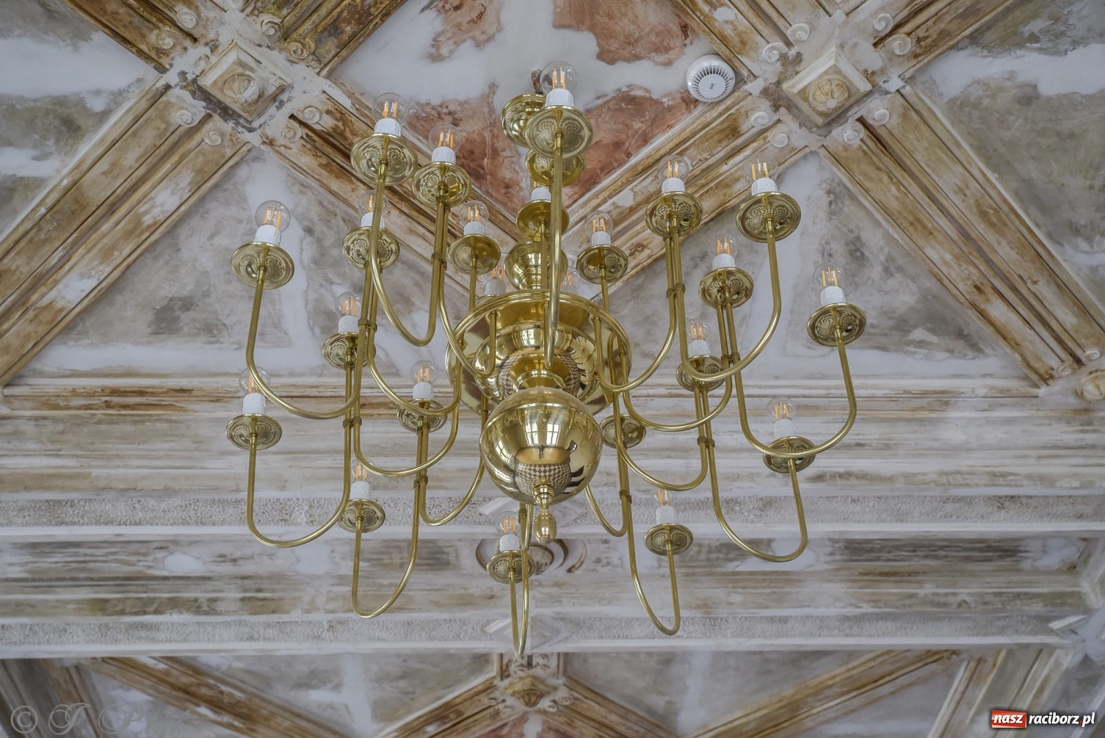 Zdjęcie w galerii na portalu naszraciborz.pl: Gmach sądu krajowego w Raciborzu. Zobaczcie odnowione wnętrza [FOTO] wiadomości z regionu