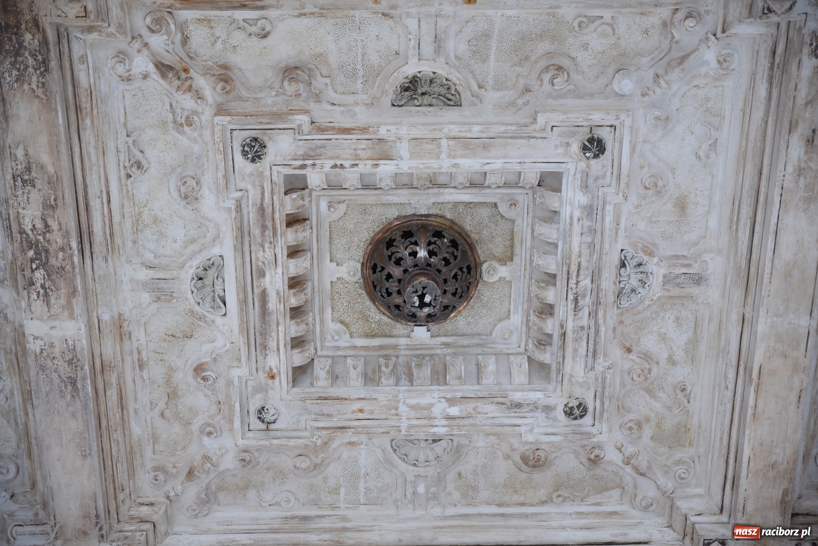 Zdjęcie w galerii na portalu naszraciborz.pl: Gmach sądu krajowego w Raciborzu. Zobaczcie odnowione wnętrza [FOTO] wiadomości z regionu