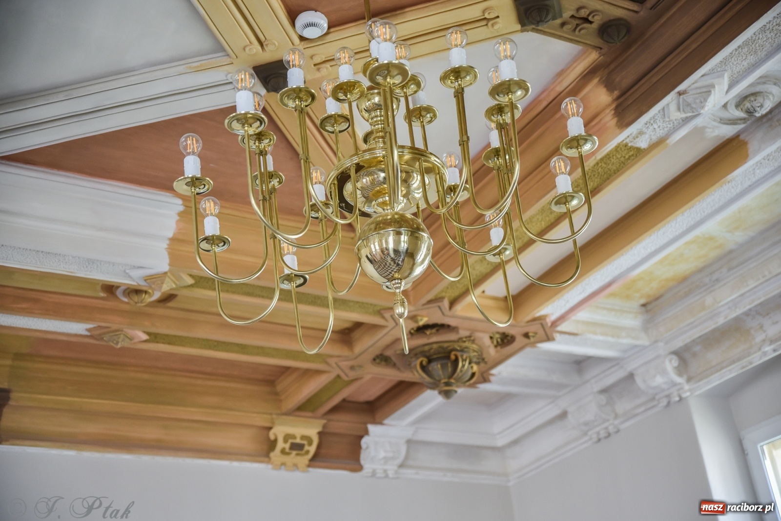 Zdjęcie w galerii na portalu naszraciborz.pl: Gmach sądu krajowego w Raciborzu. Zobaczcie odnowione wnętrza [FOTO] wiadomości z regionu