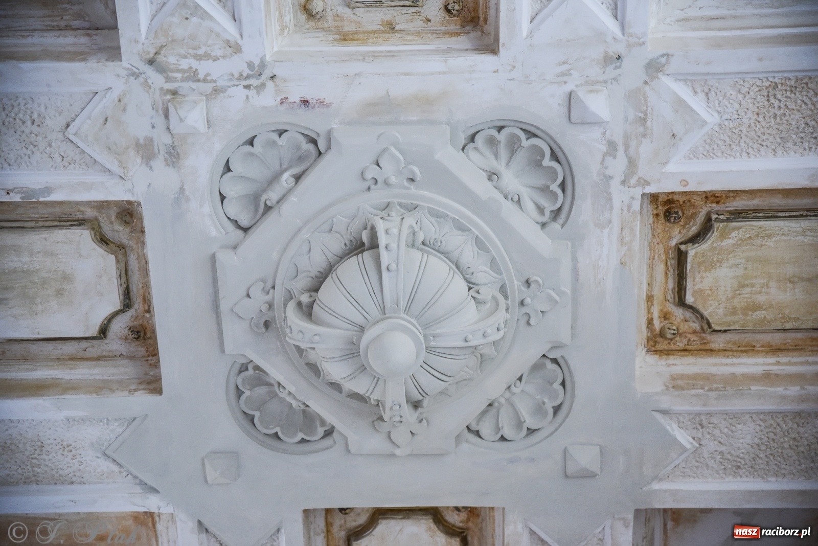 Zdjęcie w galerii na portalu naszraciborz.pl: Gmach sądu krajowego w Raciborzu. Zobaczcie odnowione wnętrza [FOTO] wiadomości z regionu