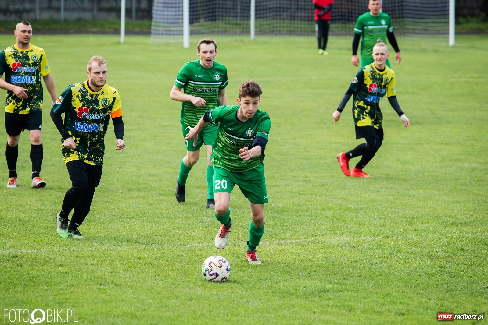 Zdjęcie w galerii na portalu naszraciborz.pl: Rezerwy Tworkowa nie miały problemów z Olzą [FOTO] wiadomości z regionu