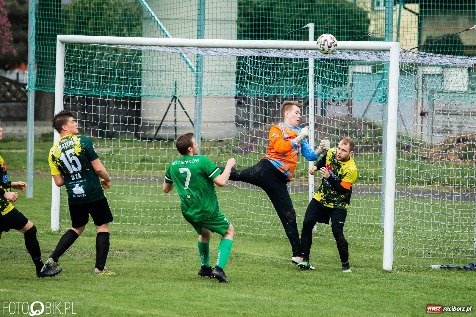 Zdjęcie w galerii na portalu naszraciborz.pl: Rezerwy Tworkowa nie miały problemów z Olzą [FOTO] wiadomości z regionu