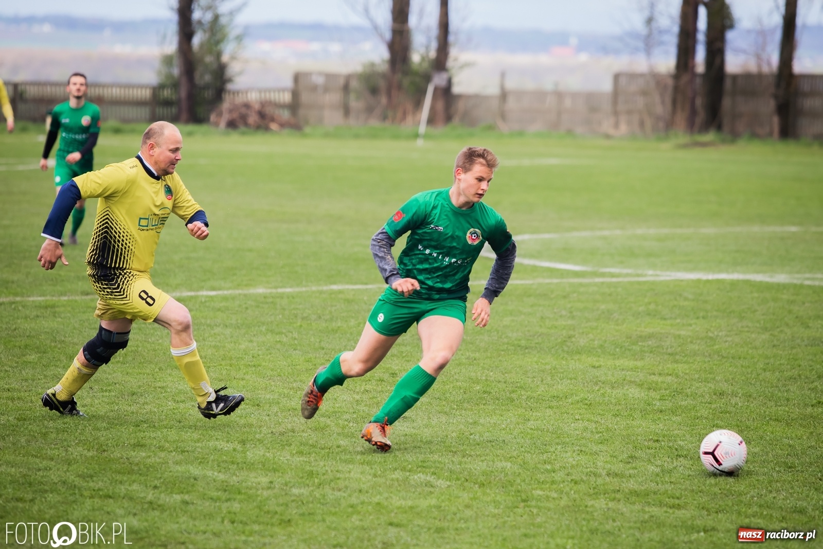 Zdjęcie w galerii na portalu naszraciborz.pl: Outsider napędził strachu wiceliderowi [FOTO] wiadomości z regionu