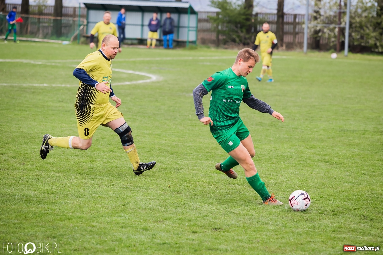Zdjęcie w galerii na portalu naszraciborz.pl: Outsider napędził strachu wiceliderowi [FOTO] wiadomości z regionu