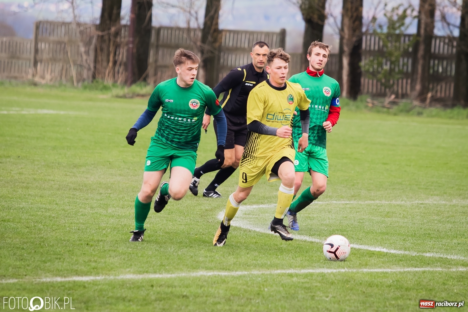 Zdjęcie w galerii na portalu naszraciborz.pl: Outsider napędził strachu wiceliderowi [FOTO] wiadomości z regionu