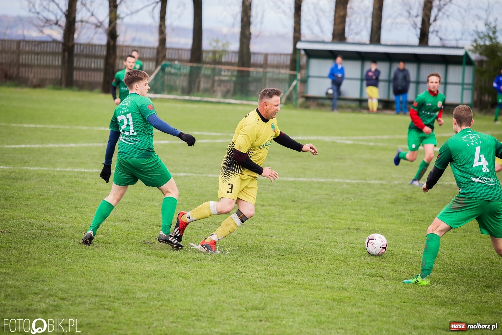 Zdjęcie w galerii na portalu naszraciborz.pl: Outsider napędził strachu wiceliderowi [FOTO] wiadomości z regionu
