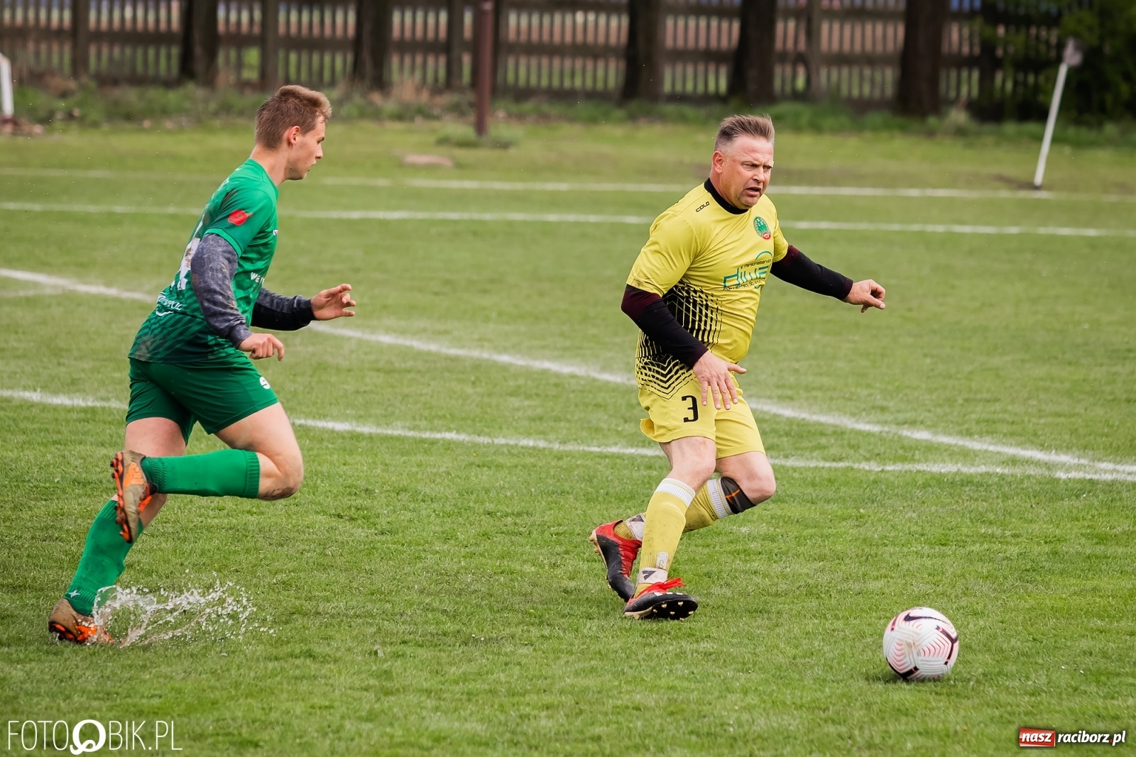 Zdjęcie w galerii na portalu naszraciborz.pl: Outsider napędził strachu wiceliderowi [FOTO] wiadomości z regionu