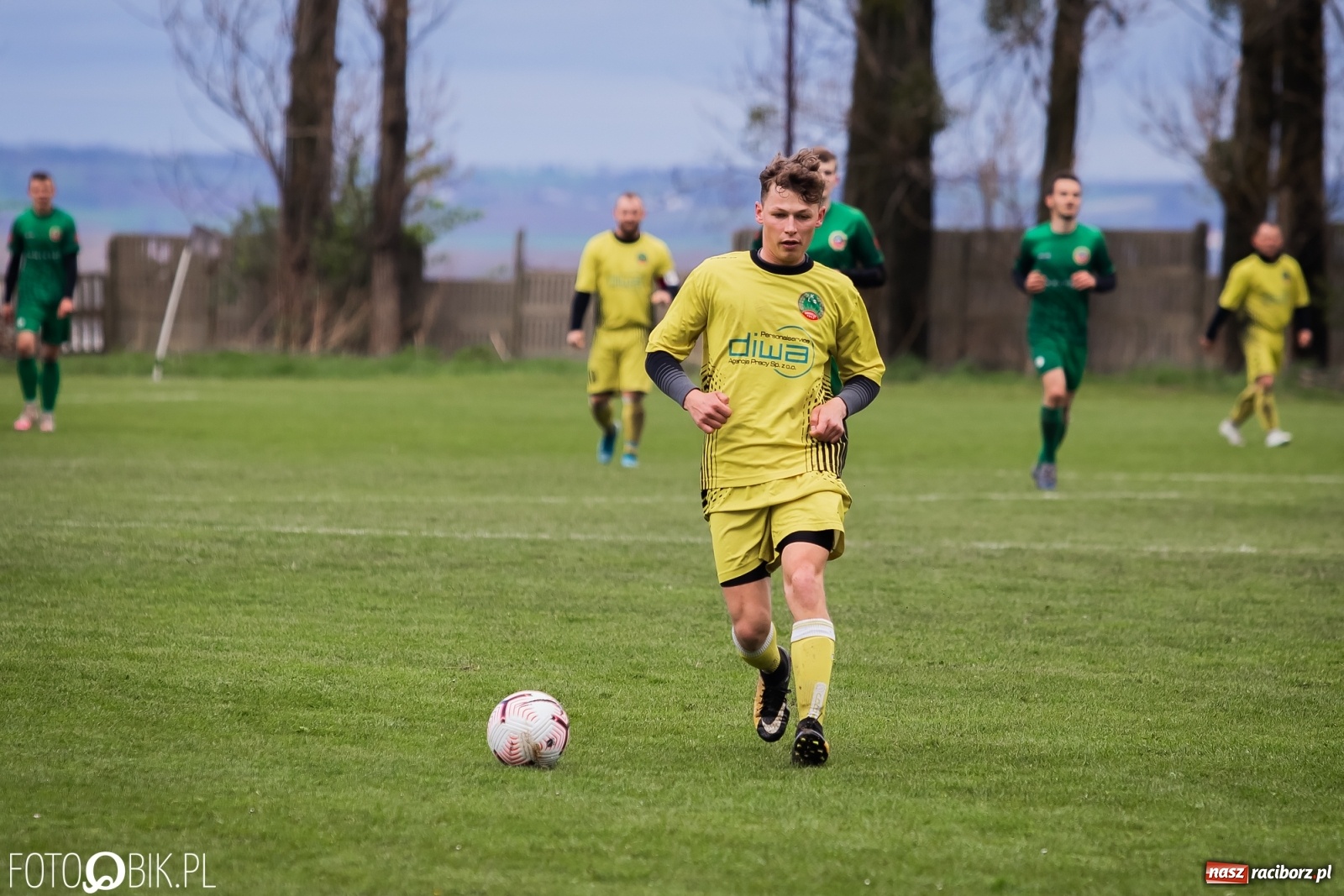 Zdjęcie w galerii na portalu naszraciborz.pl: Outsider napędził strachu wiceliderowi [FOTO] wiadomości z regionu