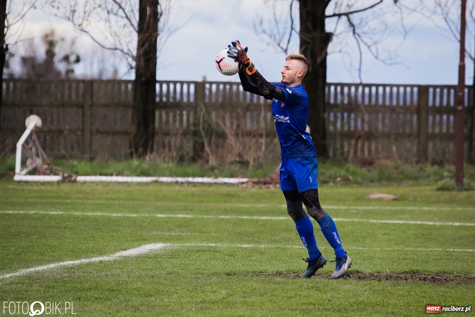 Zdjęcie w galerii na portalu naszraciborz.pl: Outsider napędził strachu wiceliderowi [FOTO] wiadomości z regionu
