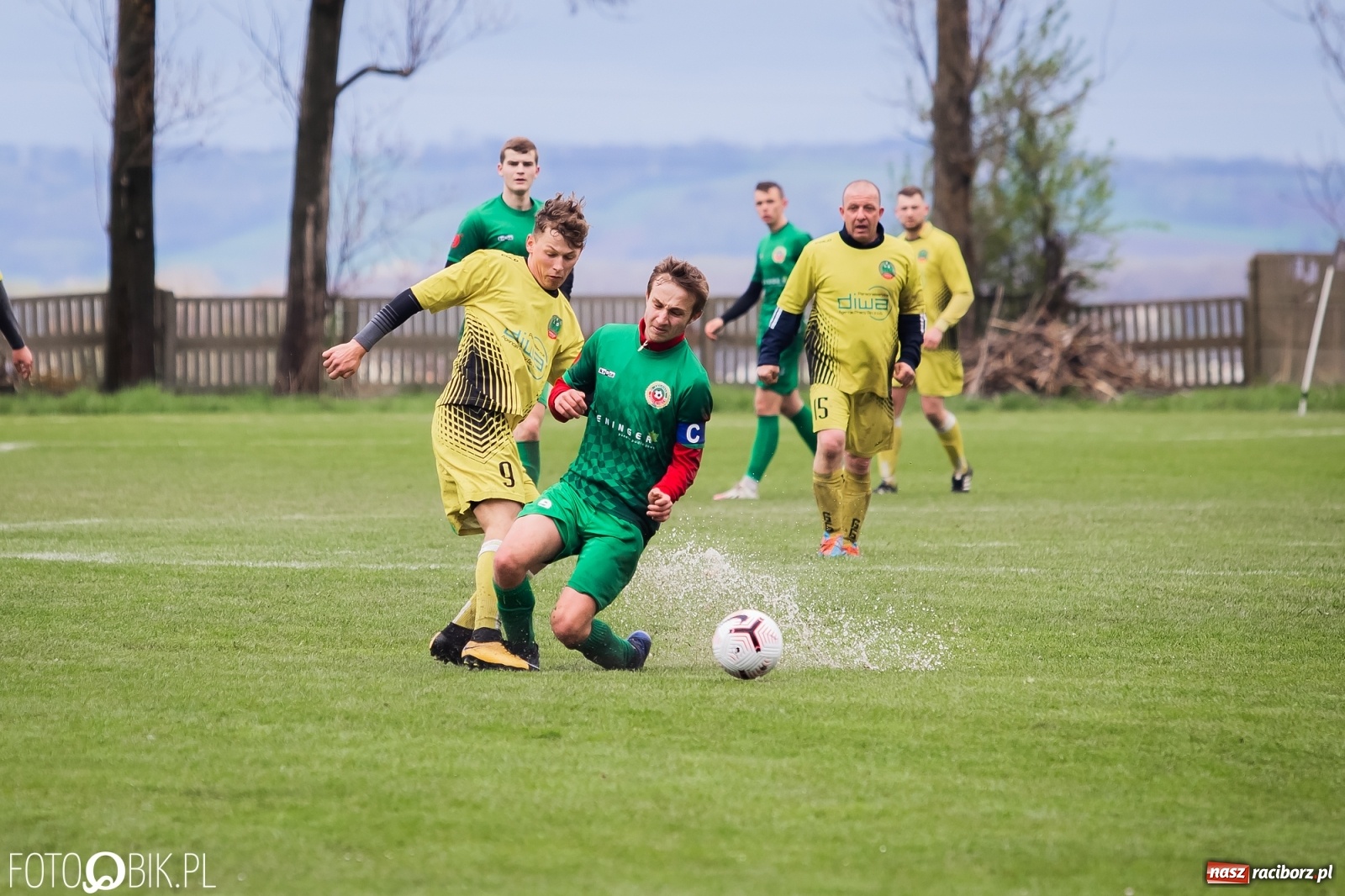 Zdjęcie w galerii na portalu naszraciborz.pl: Outsider napędził strachu wiceliderowi [FOTO] wiadomości z regionu