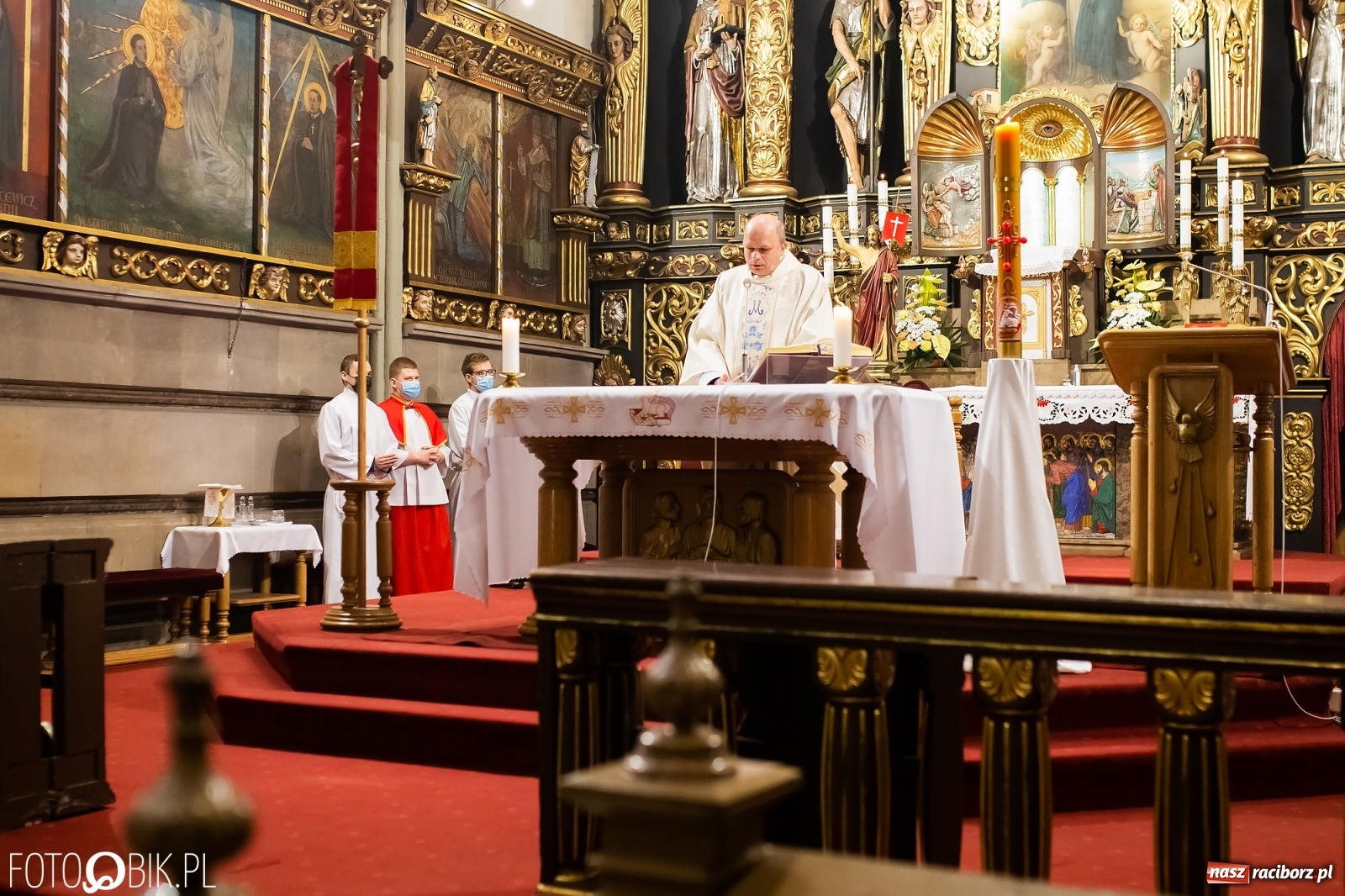 Zdjęcie w galerii na portalu naszraciborz.pl: Odrzućmy spory! Święto Trzeciego Maja w Raciborzu [FOTO i WIDEO] wiadomości z regionu