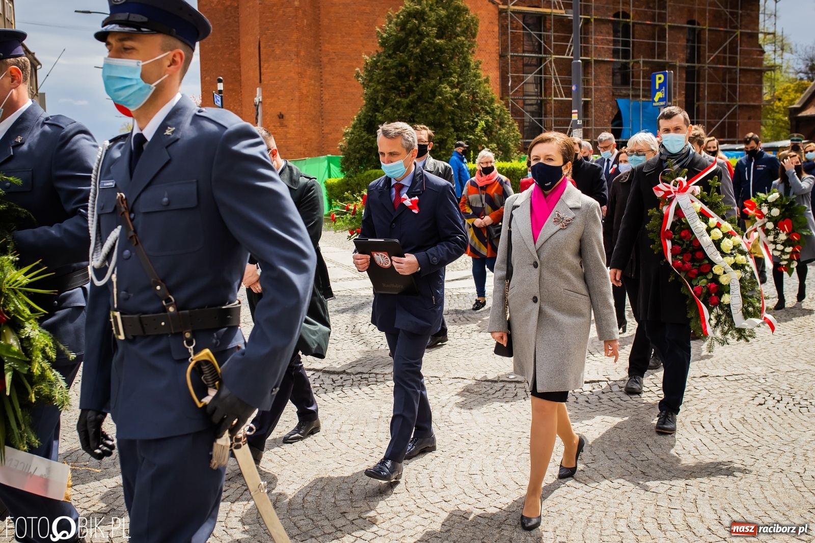Zdjęcie w galerii na portalu naszraciborz.pl: Odrzućmy spory! Święto Trzeciego Maja w Raciborzu [FOTO i WIDEO] wiadomości z regionu