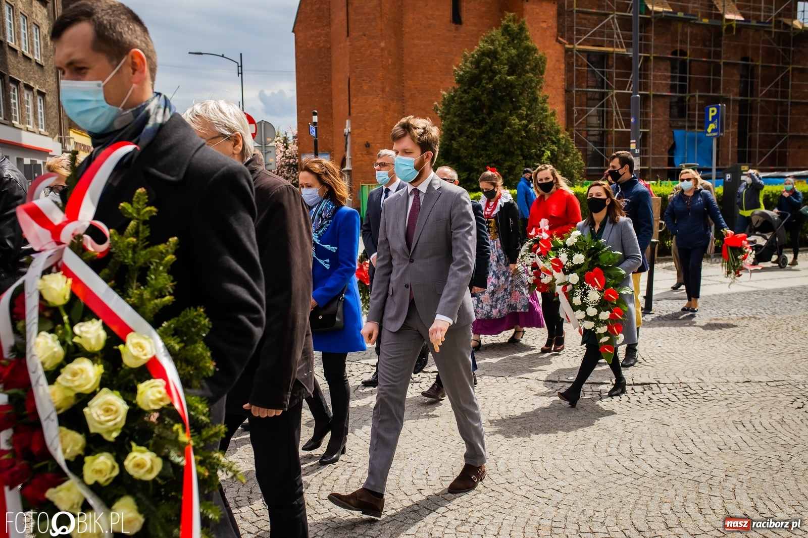 Zdjęcie w galerii na portalu naszraciborz.pl: Odrzućmy spory! Święto Trzeciego Maja w Raciborzu [FOTO i WIDEO] wiadomości z regionu