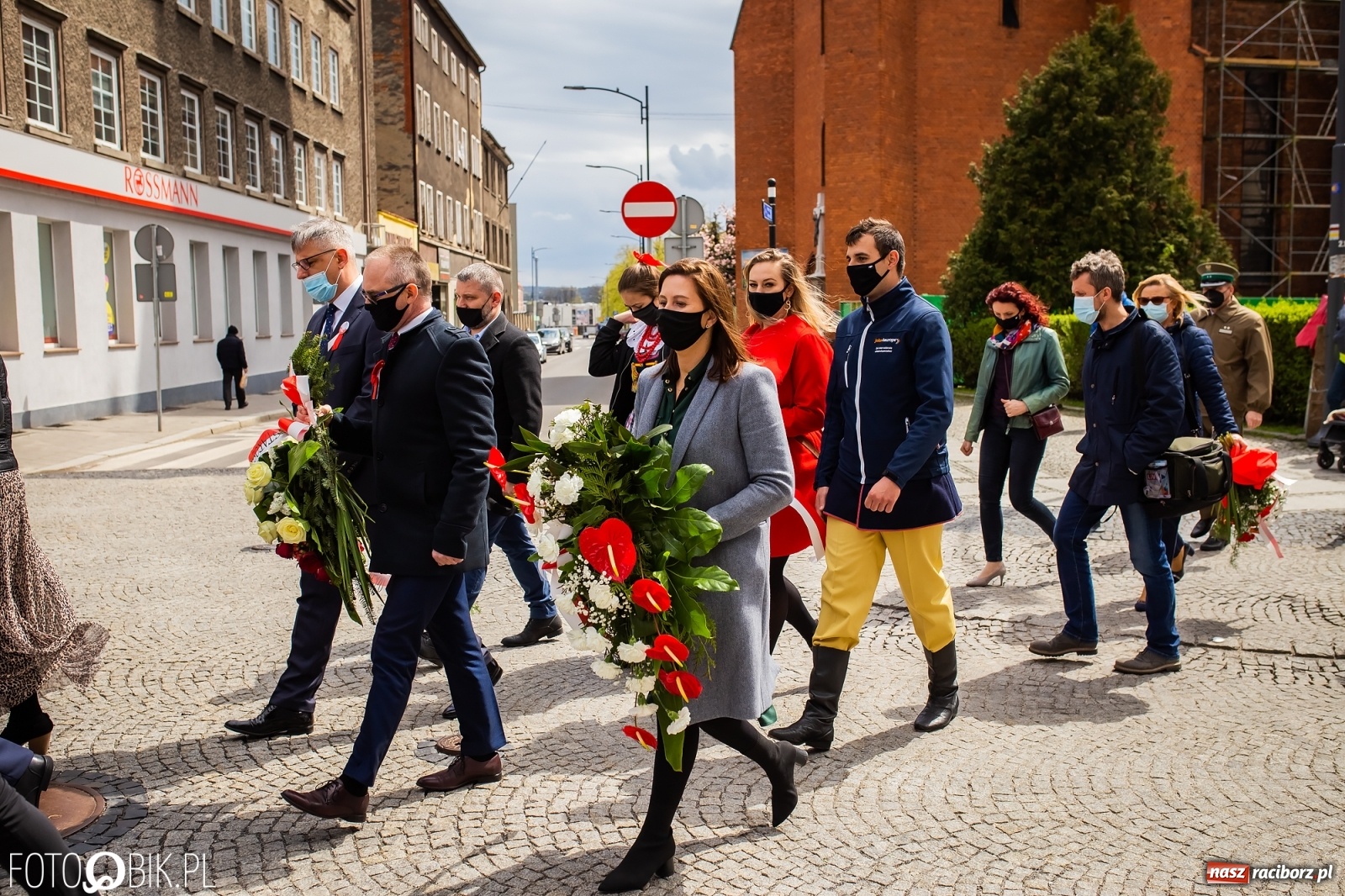 Zdjęcie w galerii na portalu naszraciborz.pl: Odrzućmy spory! Święto Trzeciego Maja w Raciborzu [FOTO i WIDEO] wiadomości z regionu