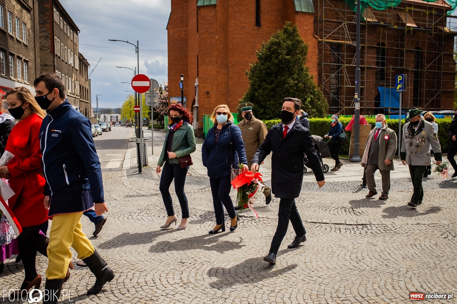 Zdjęcie w galerii na portalu naszraciborz.pl: Odrzućmy spory! Święto Trzeciego Maja w Raciborzu [FOTO i WIDEO] wiadomości z regionu