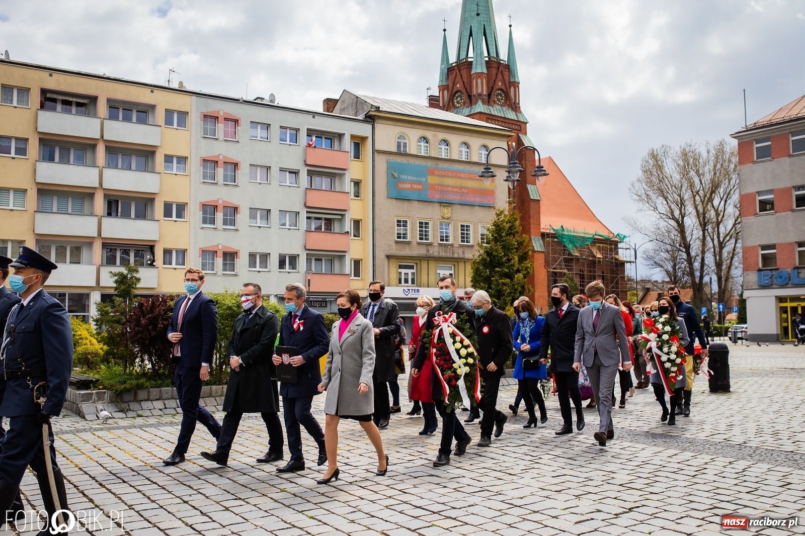 Zdjęcie w galerii na portalu naszraciborz.pl: Odrzućmy spory! Święto Trzeciego Maja w Raciborzu [FOTO i WIDEO] wiadomości z regionu
