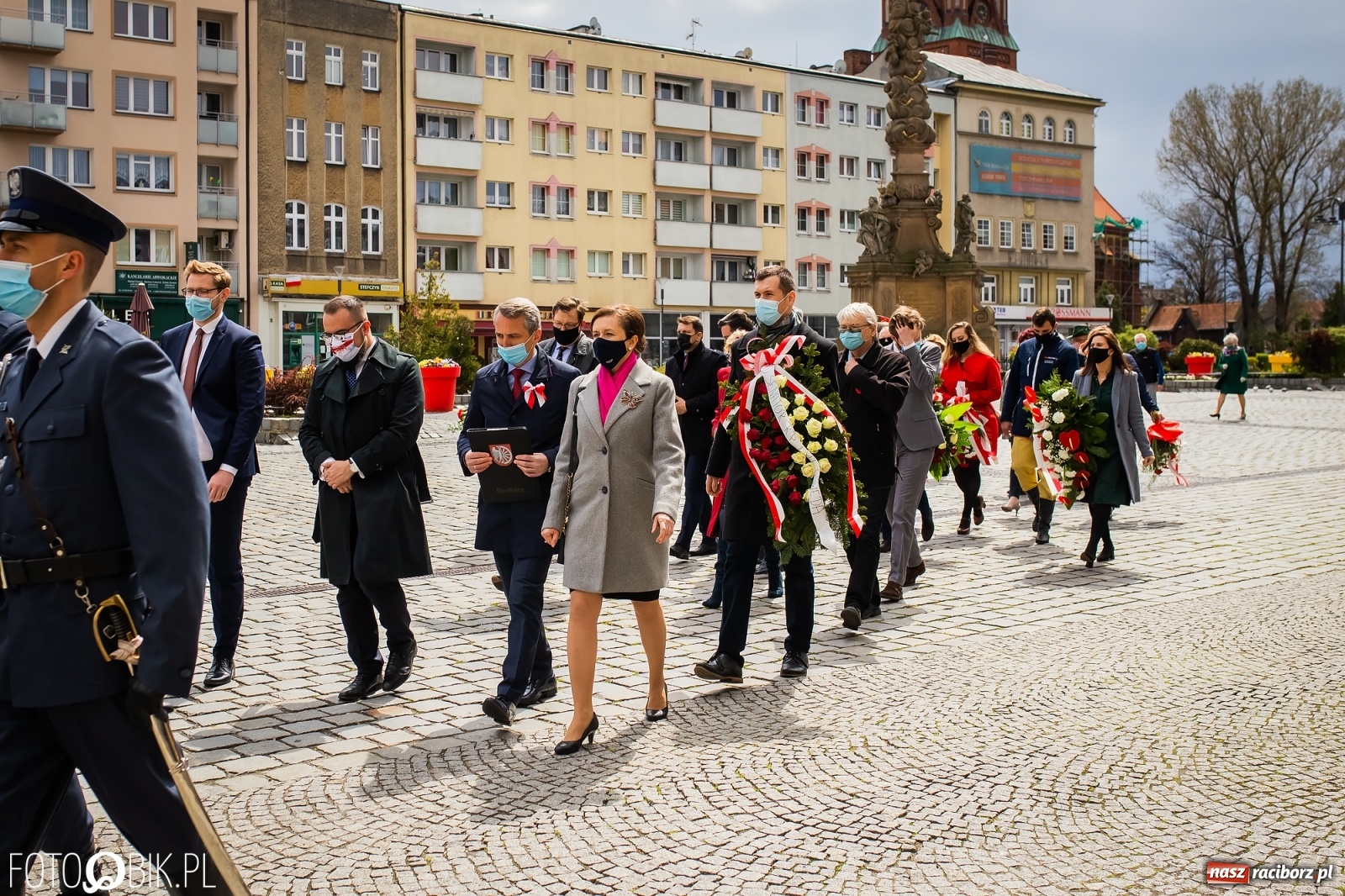 Zdjęcie w galerii na portalu naszraciborz.pl: Odrzućmy spory! Święto Trzeciego Maja w Raciborzu [FOTO i WIDEO] wiadomości z regionu