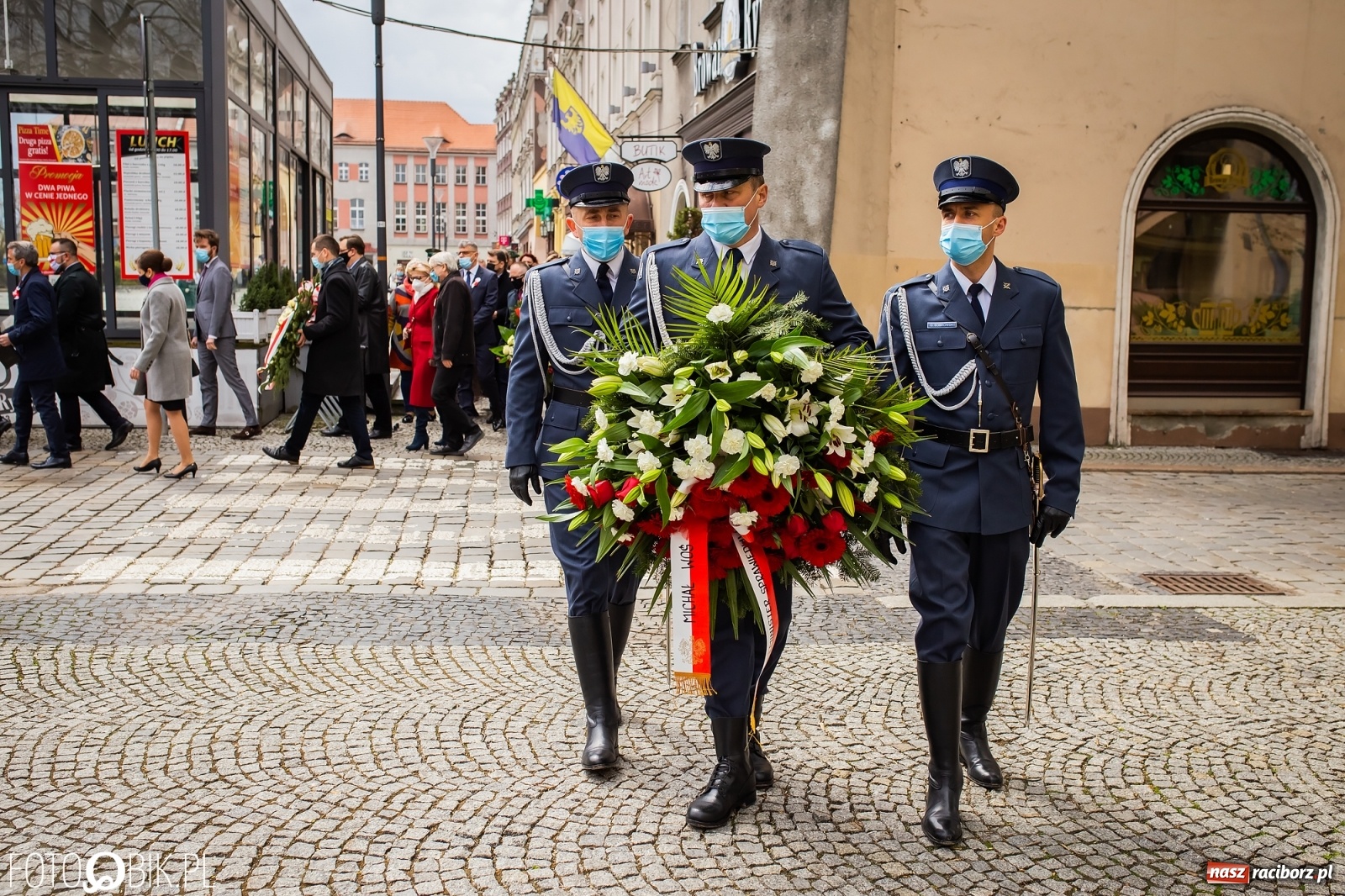 Zdjęcie w galerii na portalu naszraciborz.pl: Odrzućmy spory! Święto Trzeciego Maja w Raciborzu [FOTO i WIDEO] wiadomości z regionu