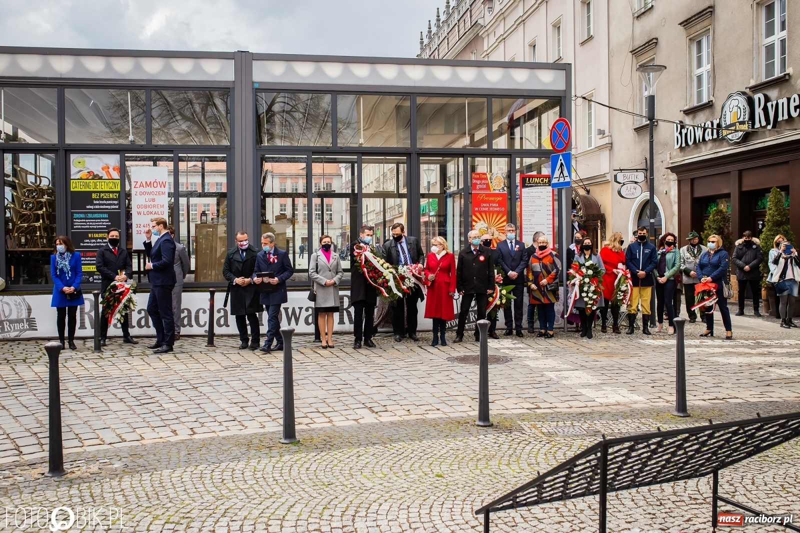 Zdjęcie w galerii na portalu naszraciborz.pl: Odrzućmy spory! Święto Trzeciego Maja w Raciborzu [FOTO i WIDEO] wiadomości z regionu