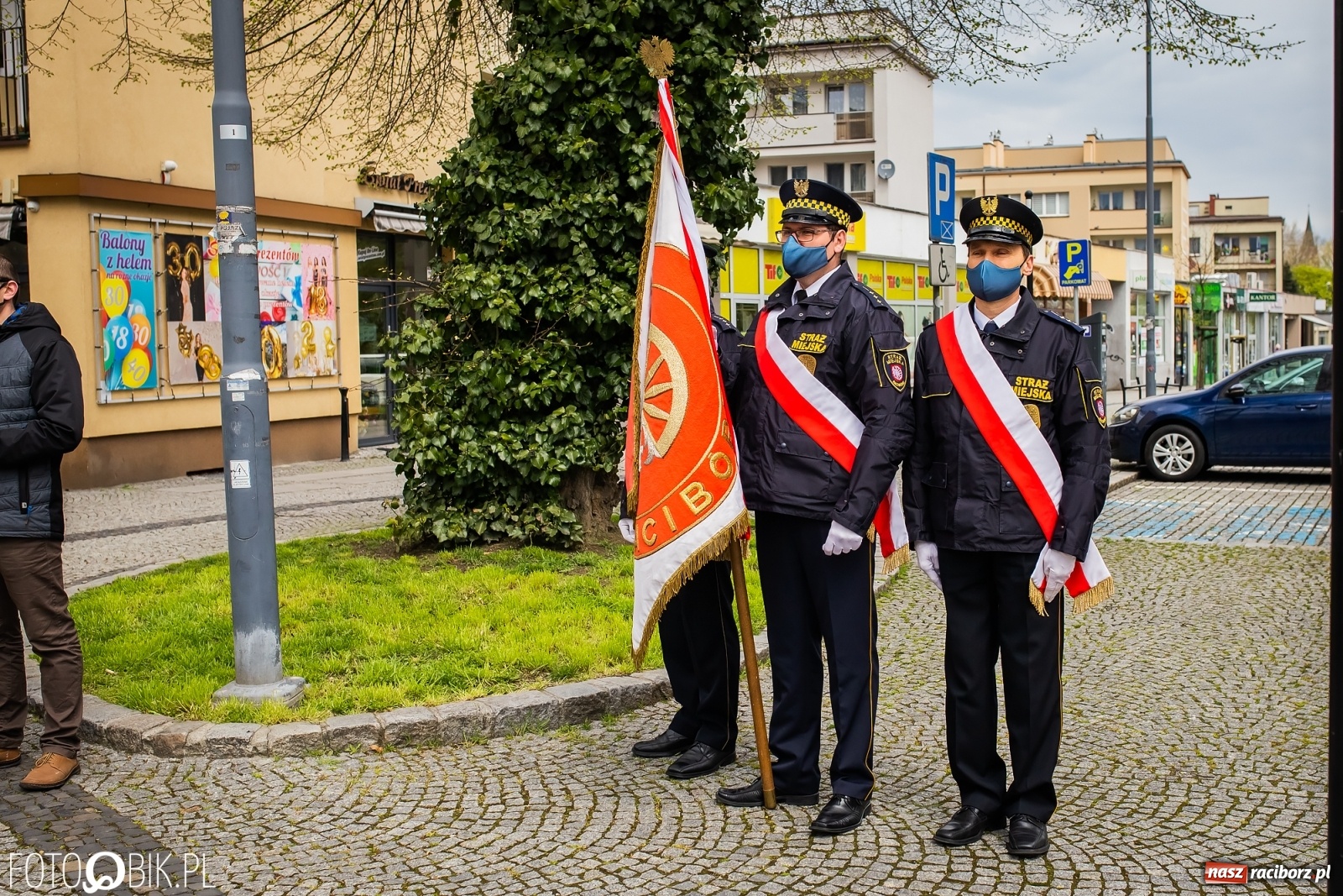 Zdjęcie w galerii na portalu naszraciborz.pl: Odrzućmy spory! Święto Trzeciego Maja w Raciborzu [FOTO i WIDEO] wiadomości z regionu