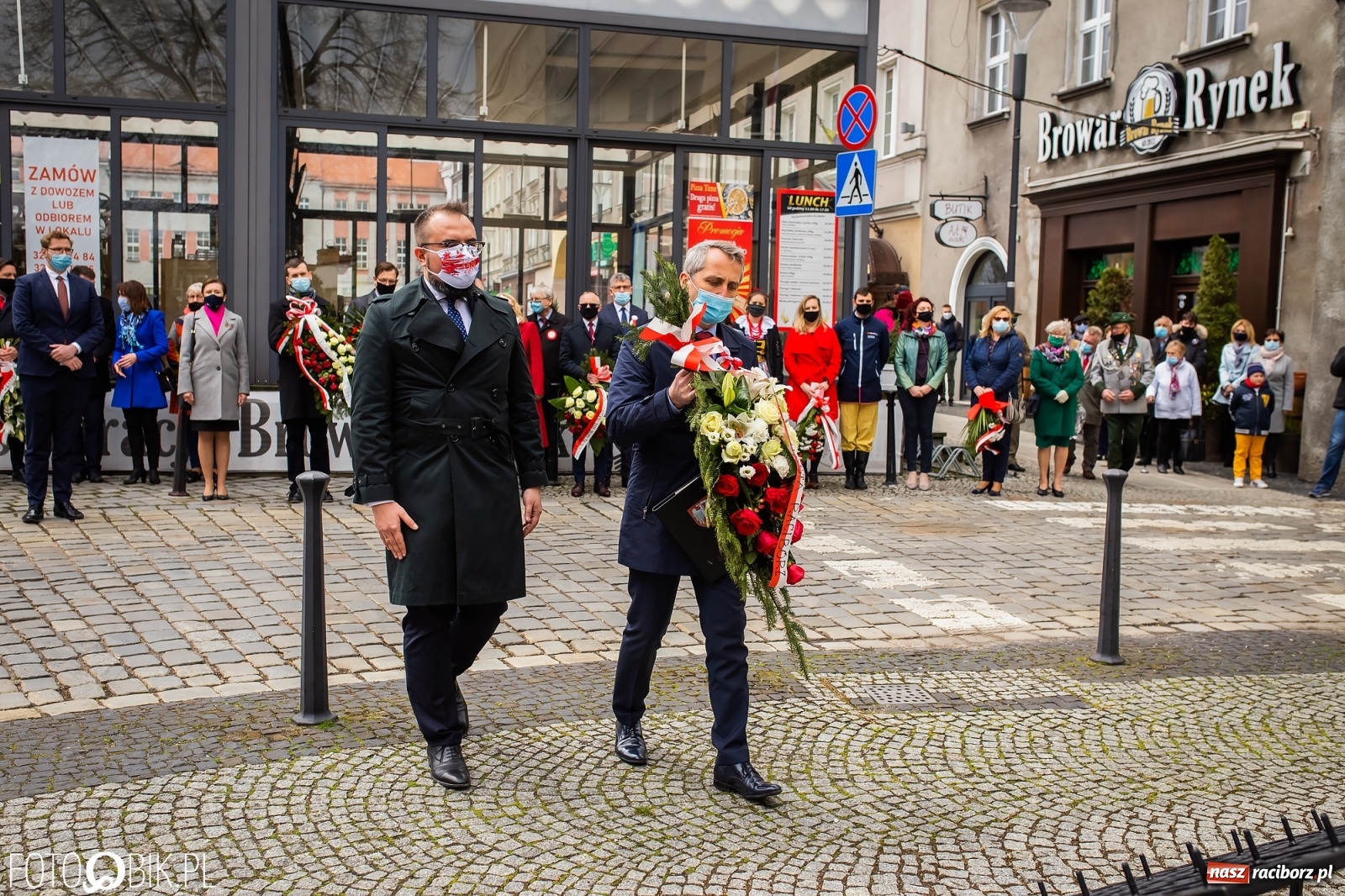 Zdjęcie w galerii na portalu naszraciborz.pl: Odrzućmy spory! Święto Trzeciego Maja w Raciborzu [FOTO i WIDEO] wiadomości z regionu