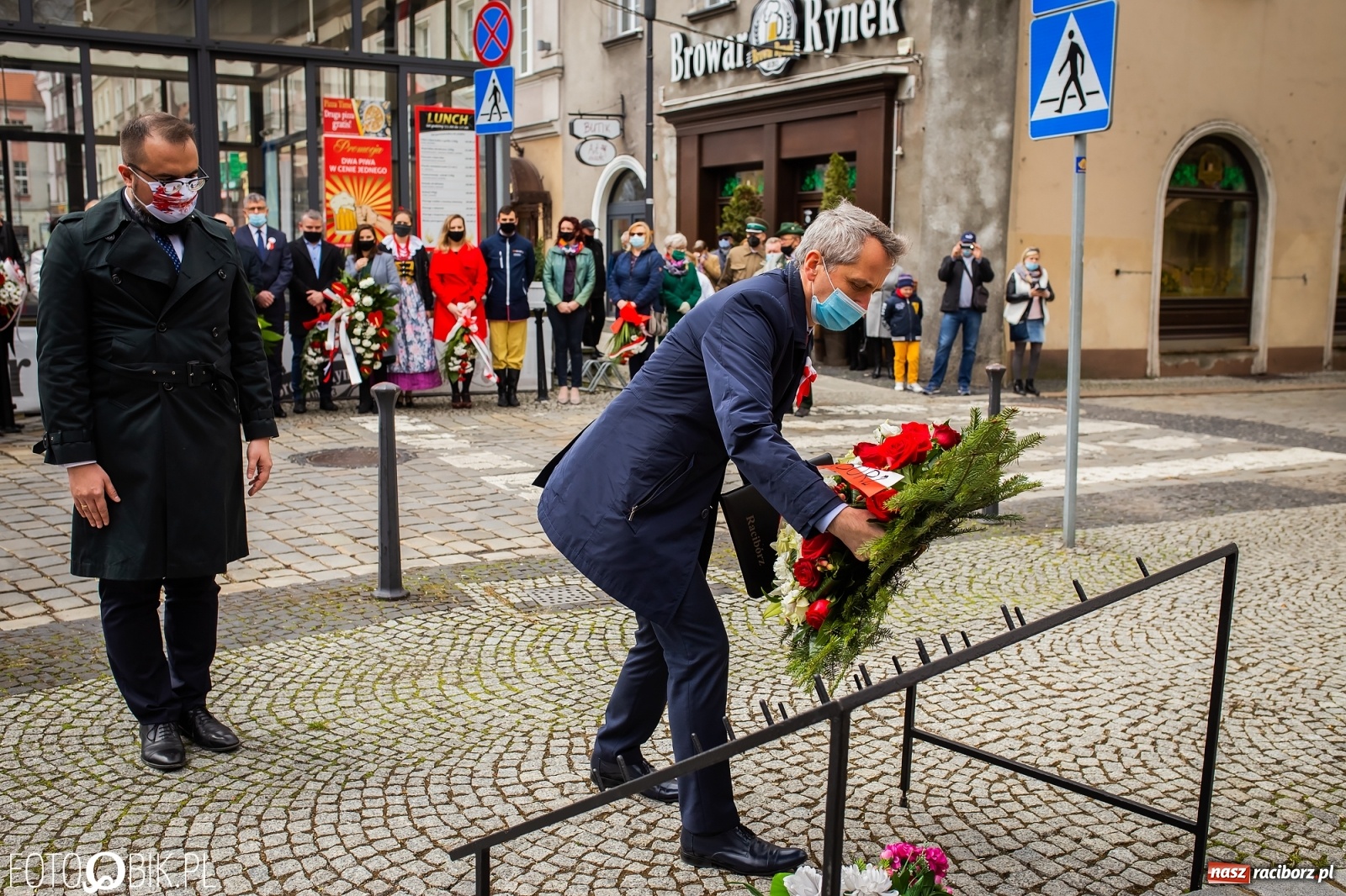 Zdjęcie w galerii na portalu naszraciborz.pl: Odrzućmy spory! Święto Trzeciego Maja w Raciborzu [FOTO i WIDEO] wiadomości z regionu