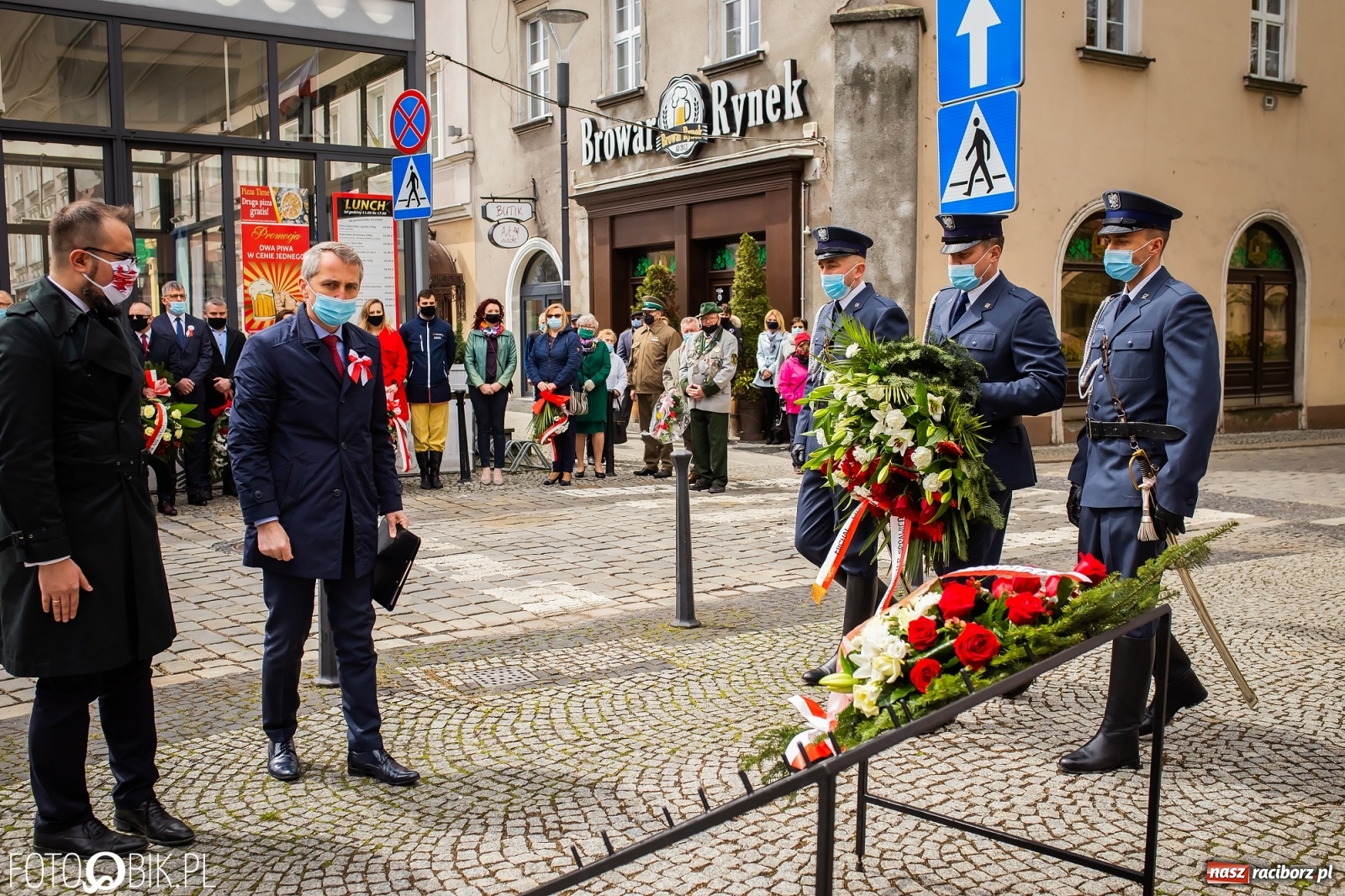 Zdjęcie w galerii na portalu naszraciborz.pl: Odrzućmy spory! Święto Trzeciego Maja w Raciborzu [FOTO i WIDEO] wiadomości z regionu