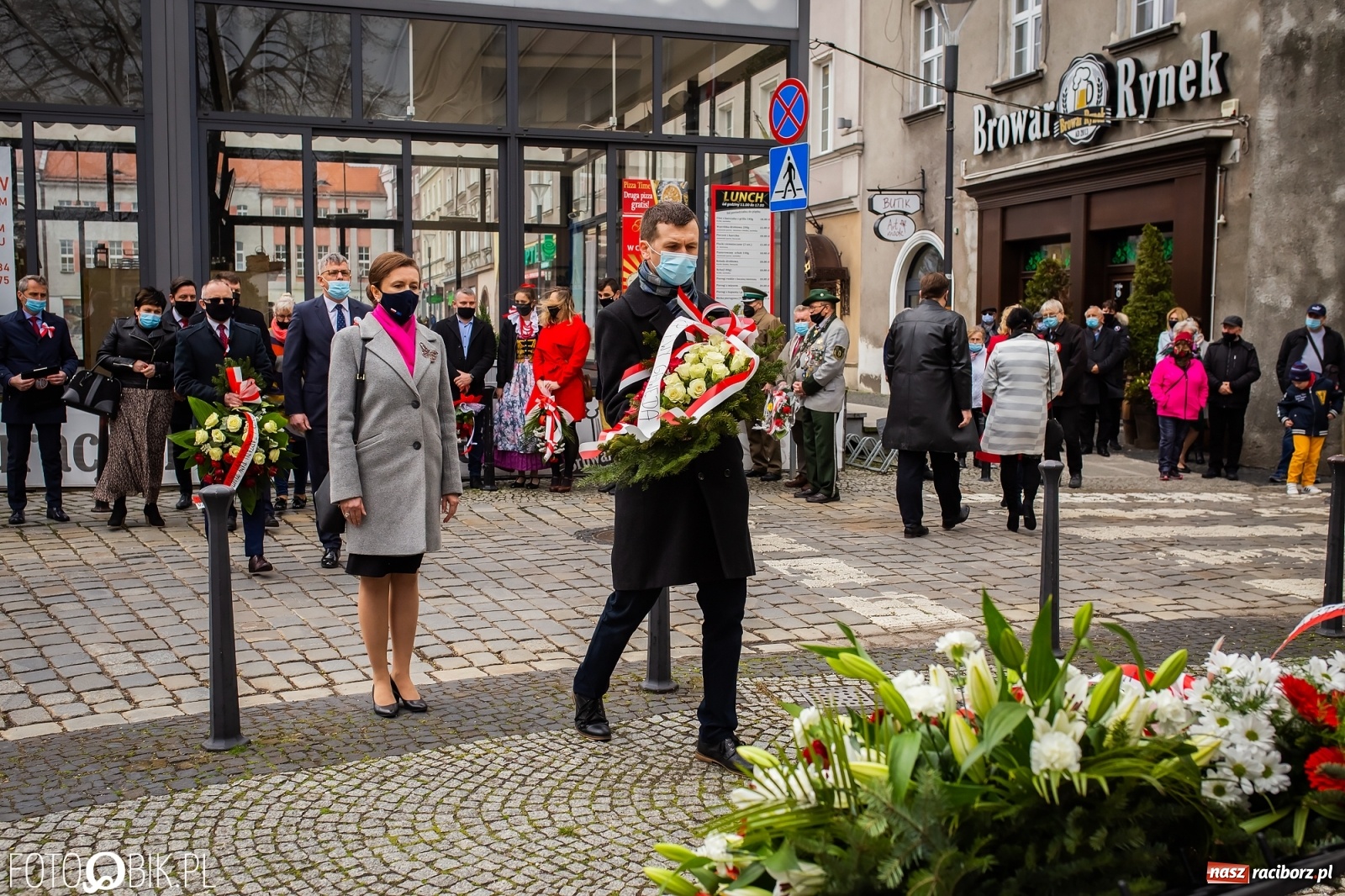 Zdjęcie w galerii na portalu naszraciborz.pl: Odrzućmy spory! Święto Trzeciego Maja w Raciborzu [FOTO i WIDEO] wiadomości z regionu
