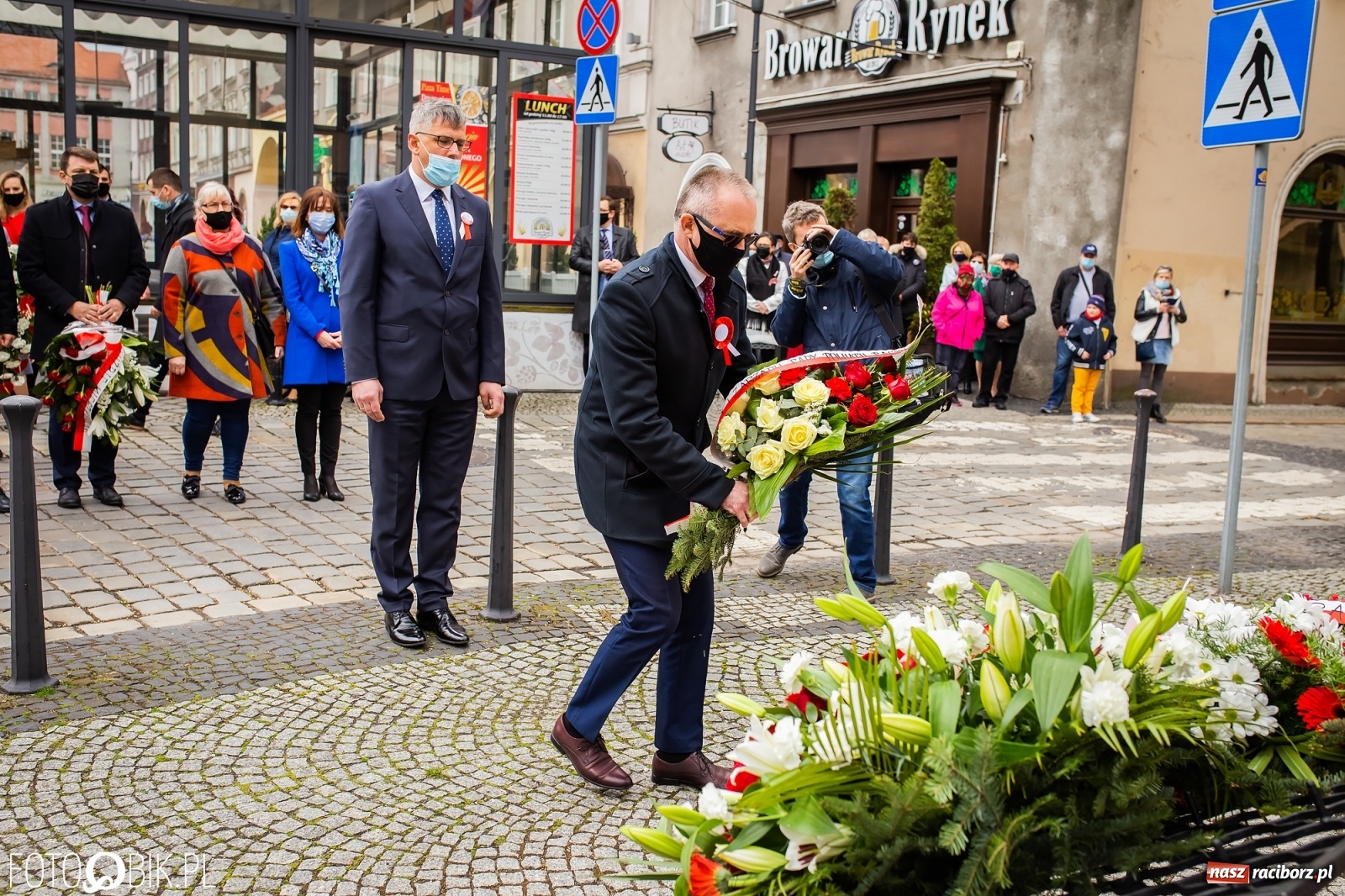 Zdjęcie w galerii na portalu naszraciborz.pl: Odrzućmy spory! Święto Trzeciego Maja w Raciborzu [FOTO i WIDEO] wiadomości z regionu