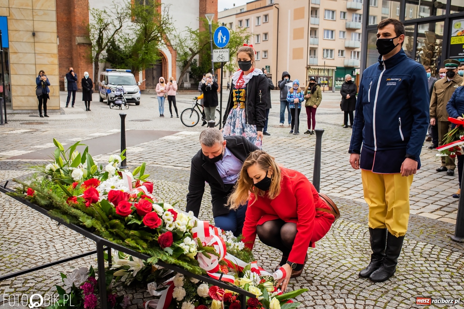 Zdjęcie w galerii na portalu naszraciborz.pl: Odrzućmy spory! Święto Trzeciego Maja w Raciborzu [FOTO i WIDEO] wiadomości z regionu