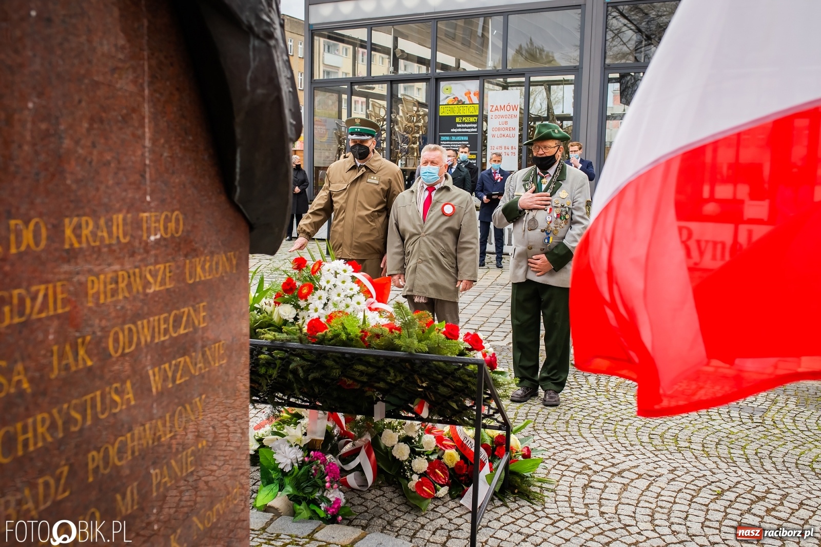 Zdjęcie w galerii na portalu naszraciborz.pl: Odrzućmy spory! Święto Trzeciego Maja w Raciborzu [FOTO i WIDEO] wiadomości z regionu