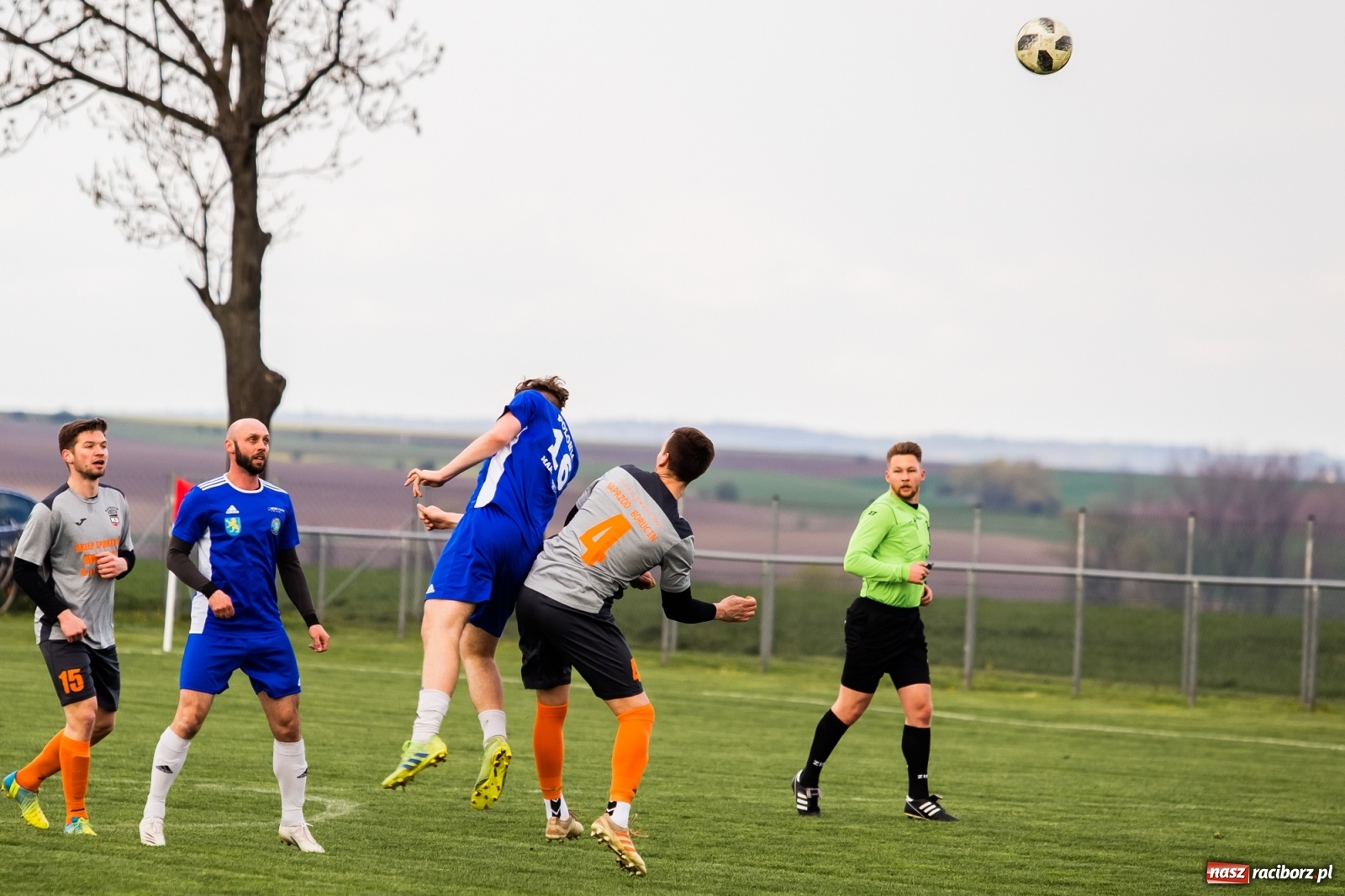 Zdjęcie w galerii na portalu naszraciborz.pl: Borucin znów zwycięski. Marklowice na kolanach [FOTO] wiadomości z regionu