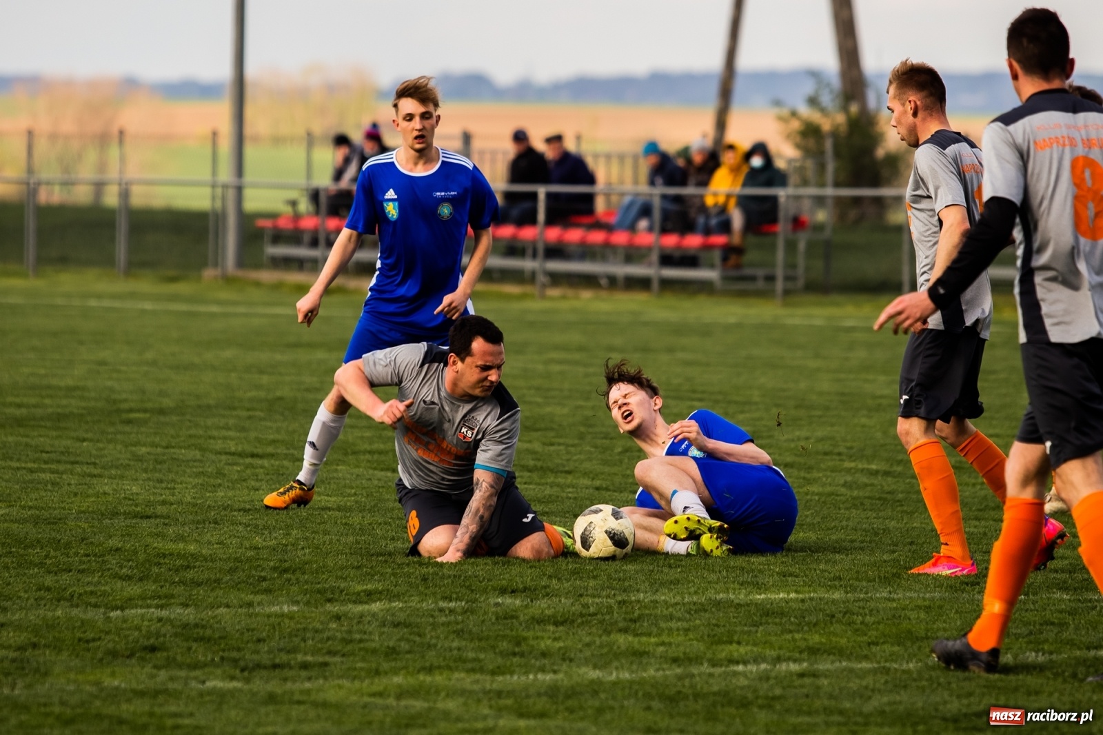 Zdjęcie w galerii na portalu naszraciborz.pl: Borucin znów zwycięski. Marklowice na kolanach [FOTO] wiadomości z regionu