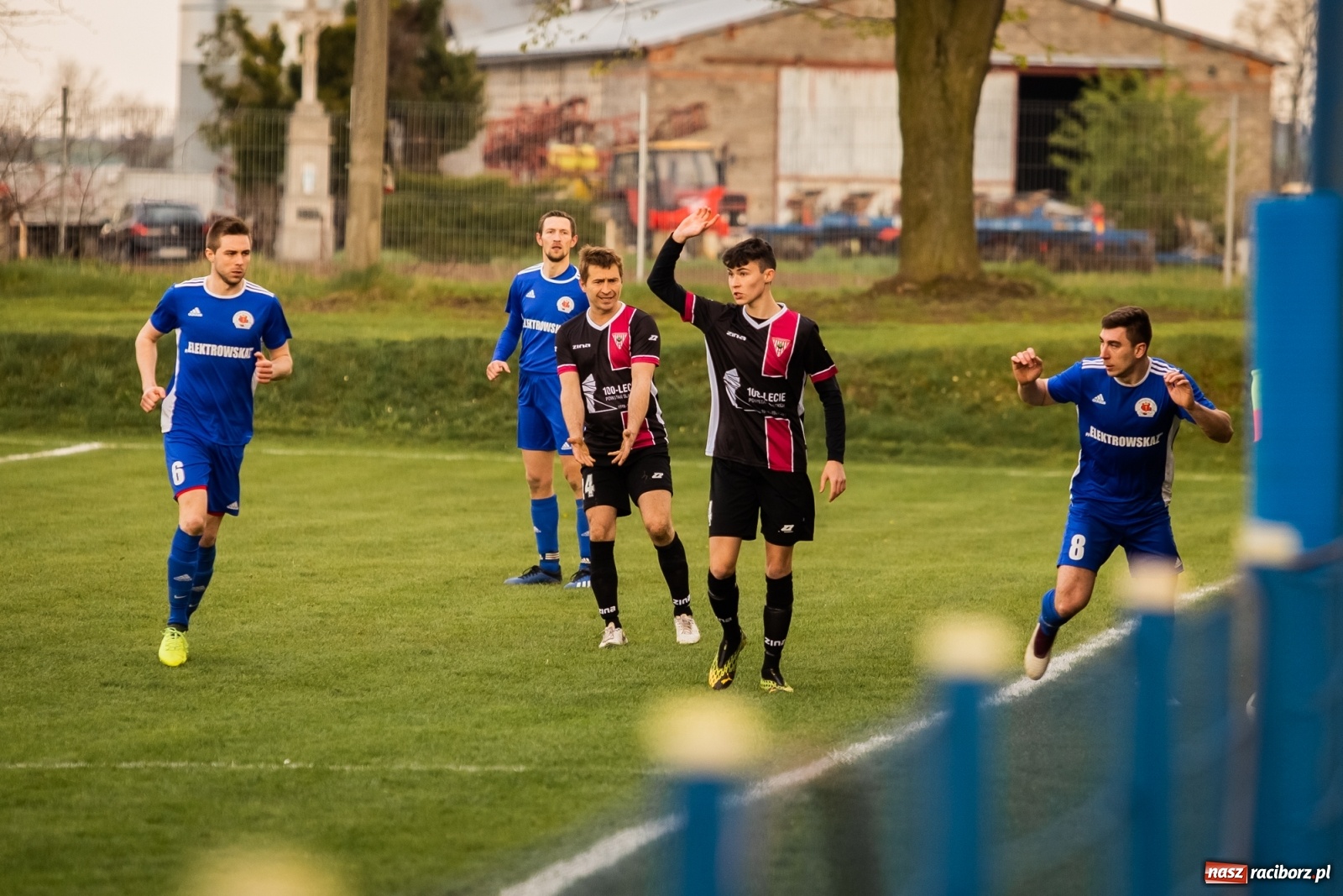 Zdjęcie w galerii na portalu naszraciborz.pl: Krzanowice zdeklasowały Czerwionkę [FOTO] wiadomości z regionu