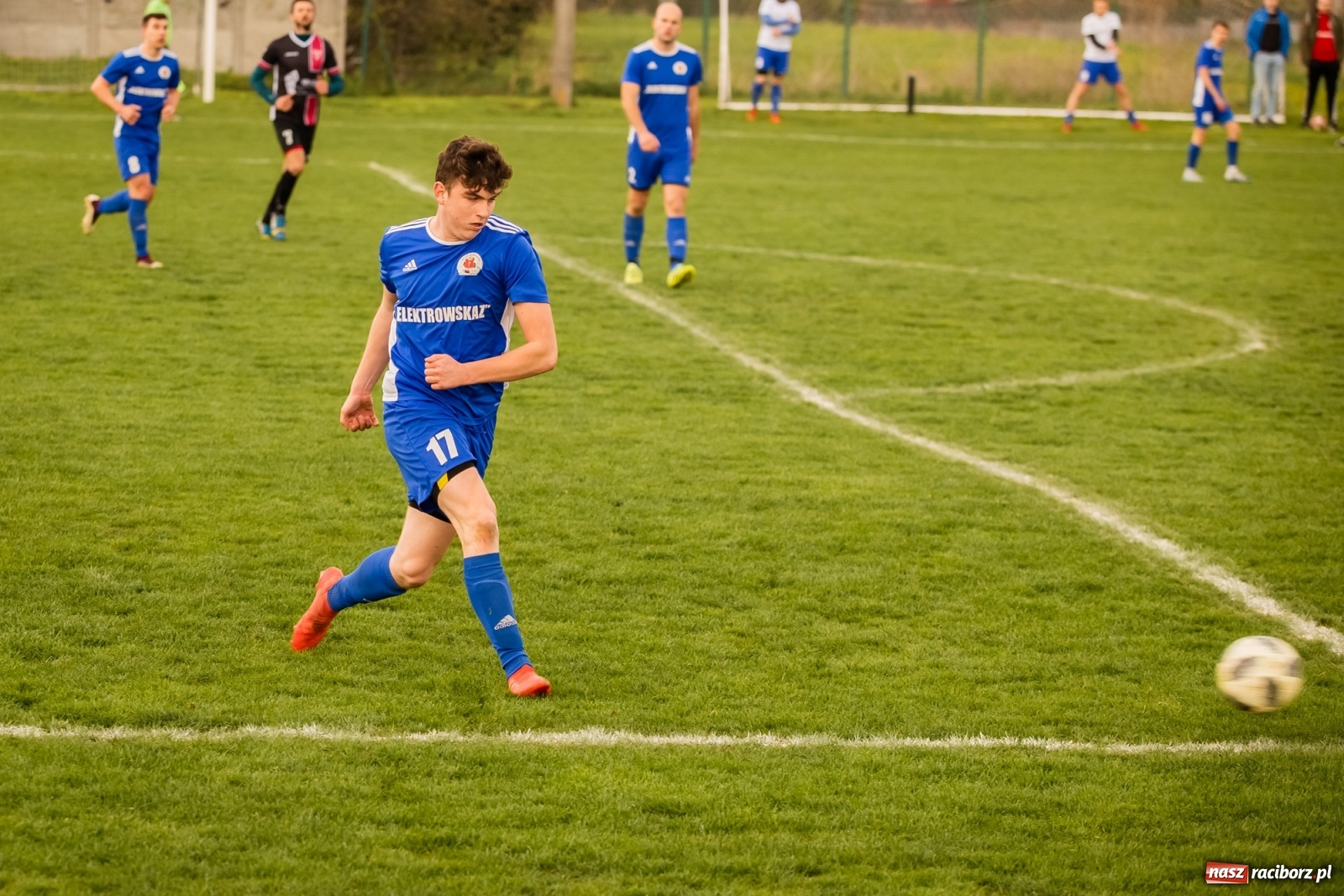 Zdjęcie w galerii na portalu naszraciborz.pl: Krzanowice zdeklasowały Czerwionkę [FOTO] wiadomości z regionu