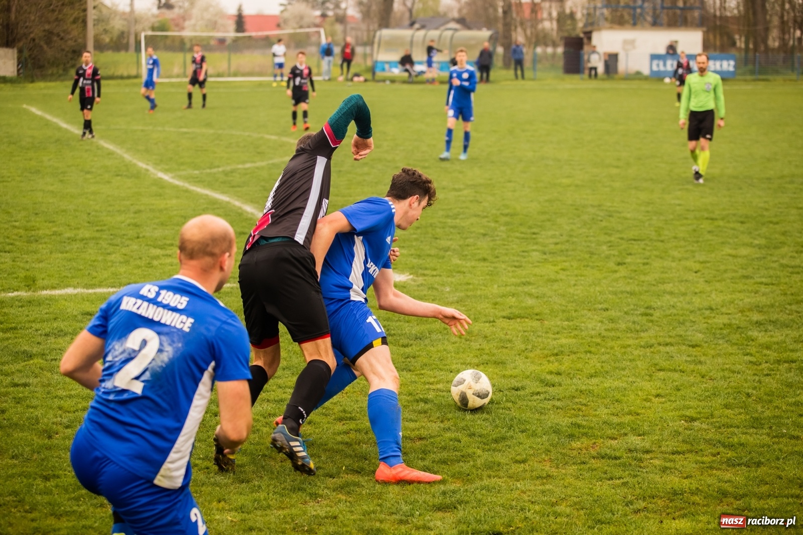 Zdjęcie w galerii na portalu naszraciborz.pl: Krzanowice zdeklasowały Czerwionkę [FOTO] wiadomości z regionu
