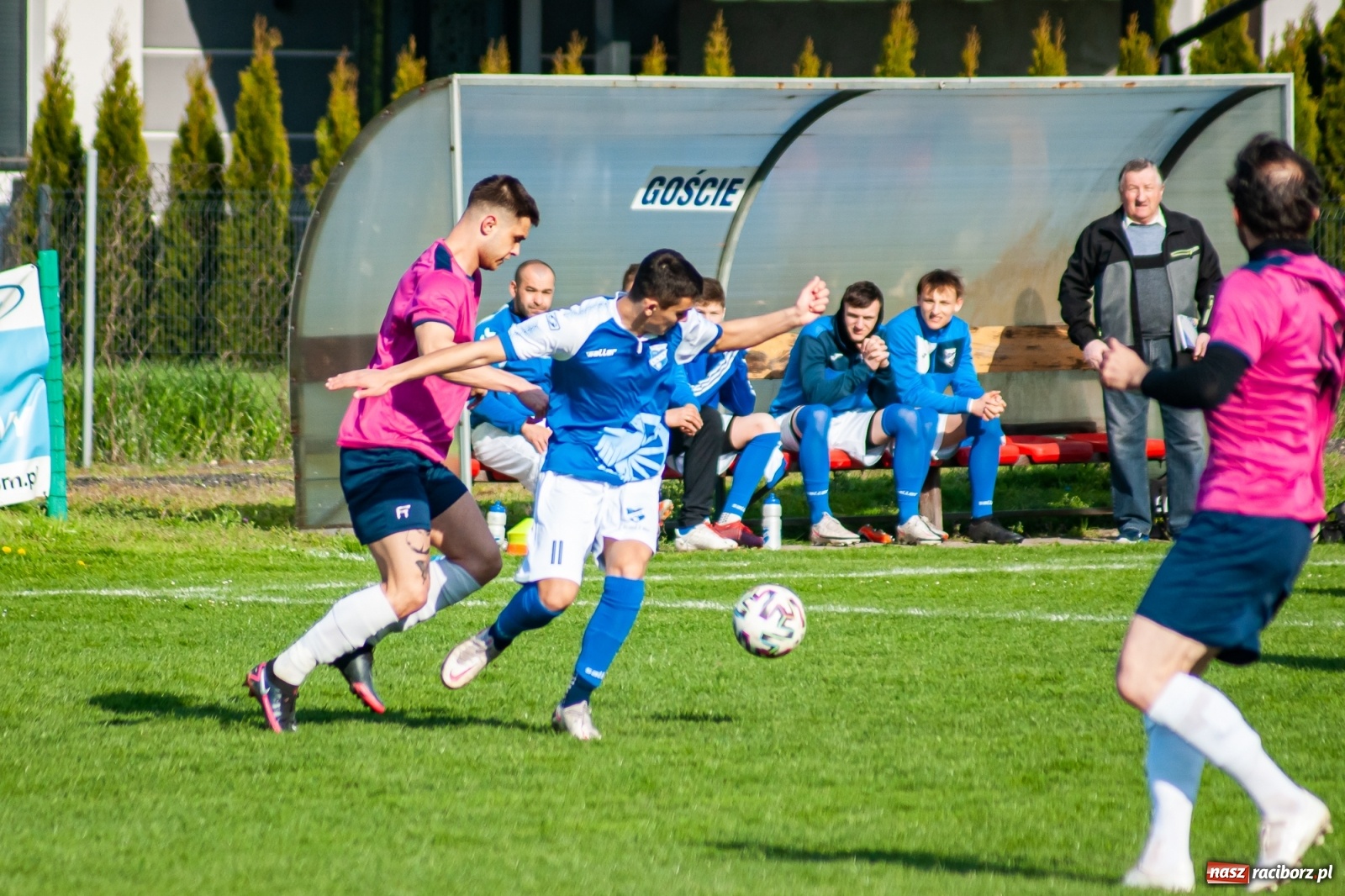 Zdjęcie w galerii na portalu naszraciborz.pl: Unia Racibórz nie potrafi odbić się od dna. Kolejna wygrana Krzyżanowic [FOTO] wiadomości z regionu