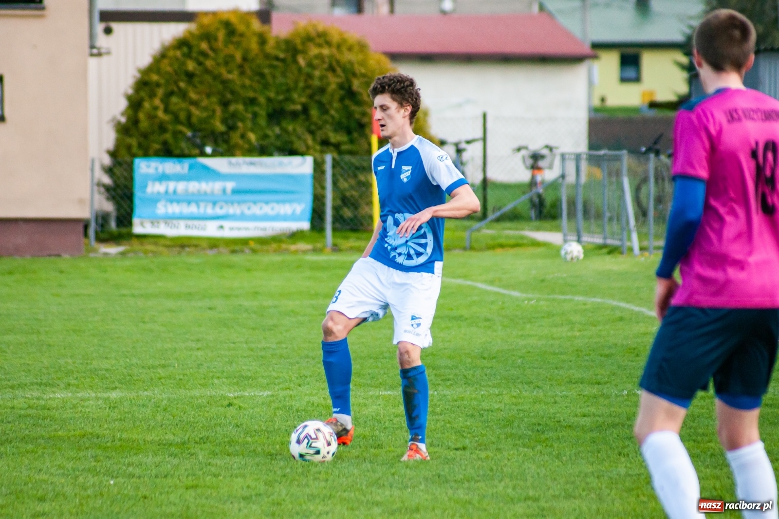Zdjęcie w galerii na portalu naszraciborz.pl: Unia Racibórz nie potrafi odbić się od dna. Kolejna wygrana Krzyżanowic [FOTO] wiadomości z regionu