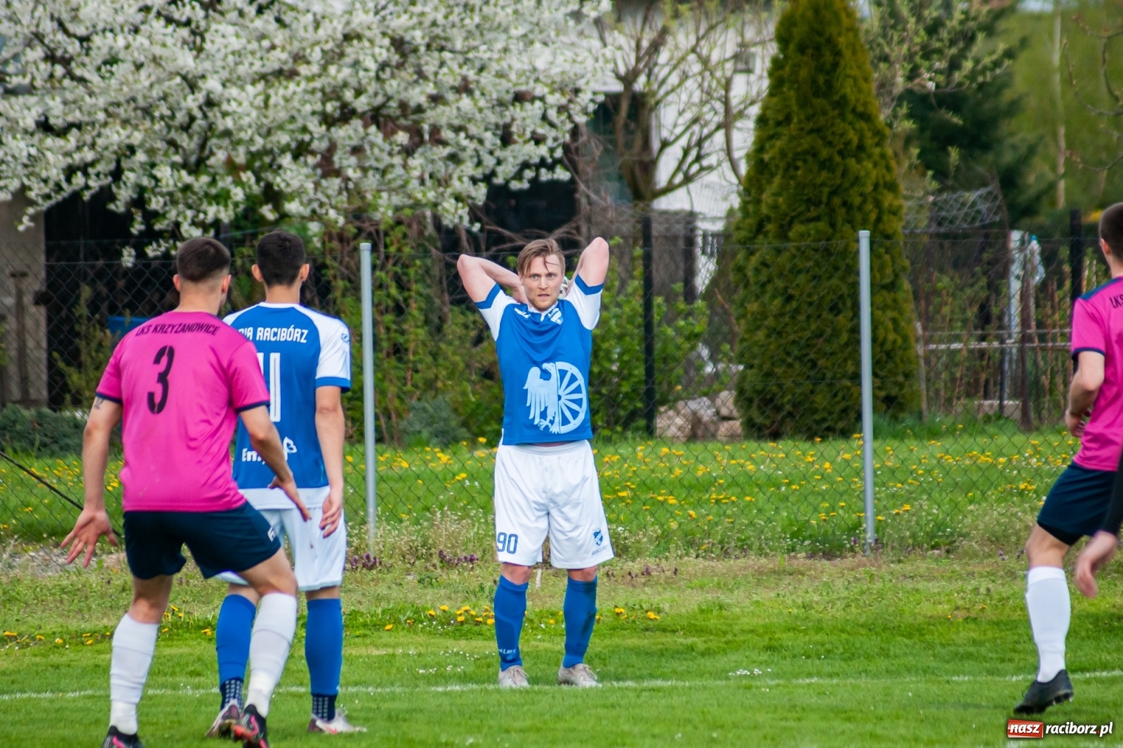 Zdjęcie w galerii na portalu naszraciborz.pl: Unia Racibórz nie potrafi odbić się od dna. Kolejna wygrana Krzyżanowic [FOTO] wiadomości z regionu
