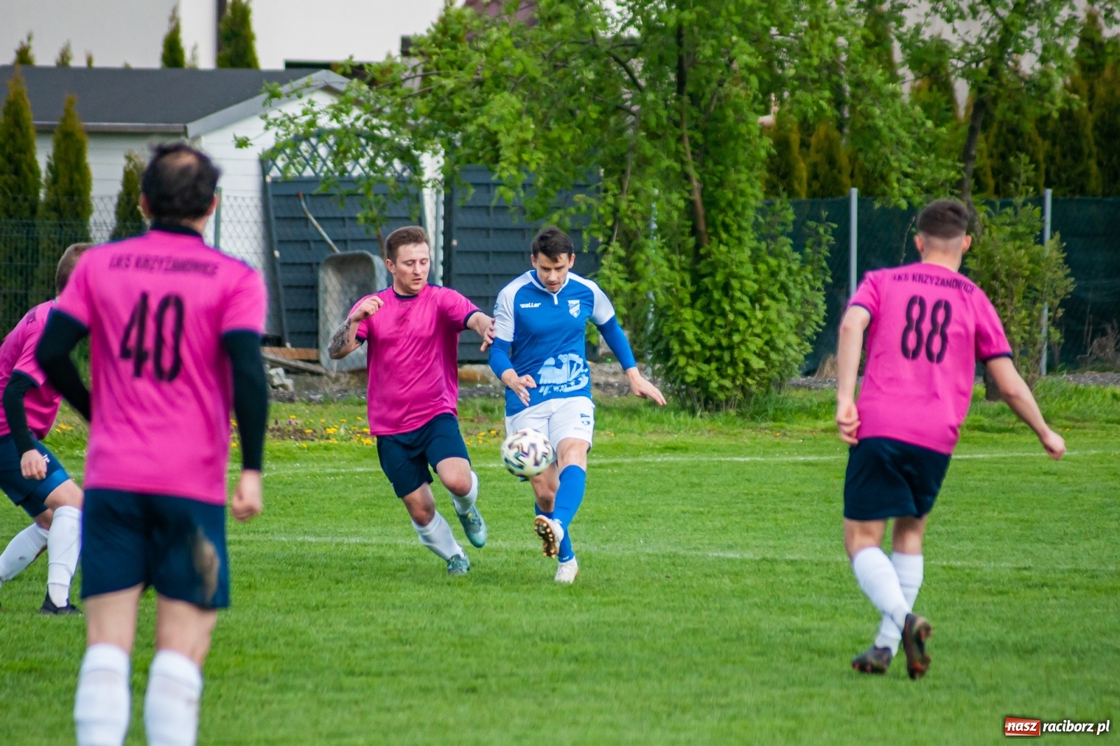 Zdjęcie w galerii na portalu naszraciborz.pl: Unia Racibórz nie potrafi odbić się od dna. Kolejna wygrana Krzyżanowic [FOTO] wiadomości z regionu