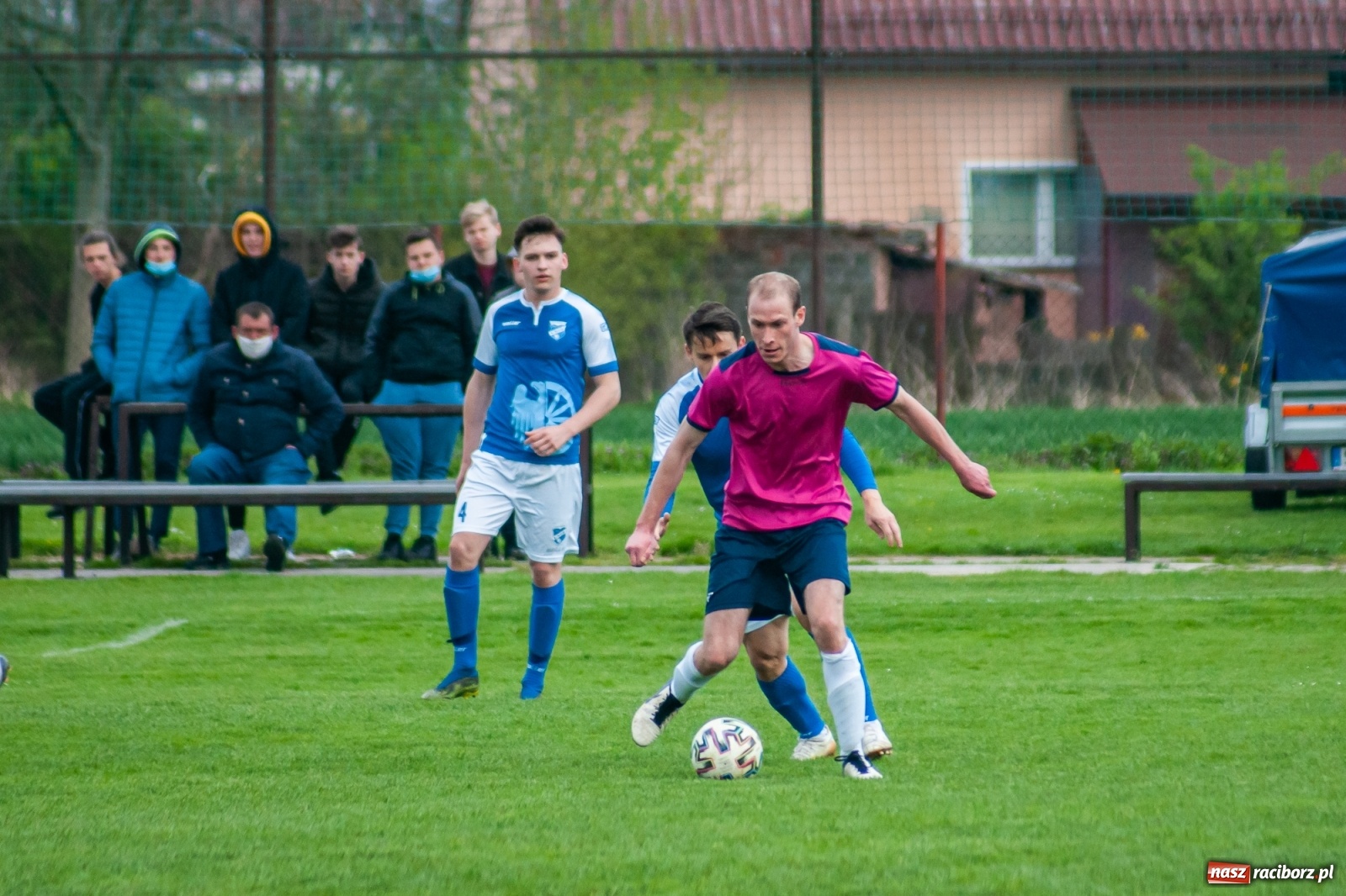 Zdjęcie w galerii na portalu naszraciborz.pl: Unia Racibórz nie potrafi odbić się od dna. Kolejna wygrana Krzyżanowic [FOTO] wiadomości z regionu